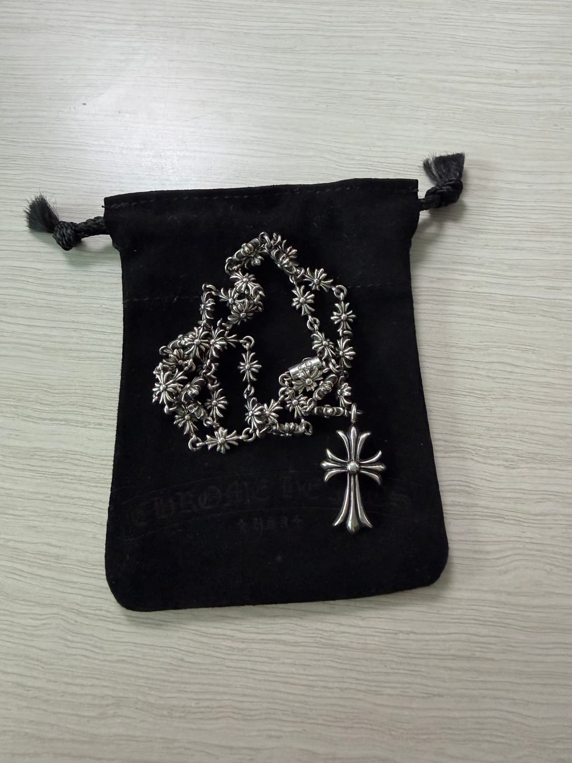 크롬하츠 타이니 팻 크로스 w 타이니 e ch 플러스 목걸이 20인치 상품이미지1