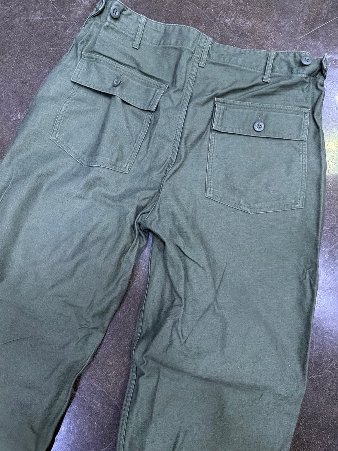 무신사스탠다드 레플리카 퍼티그 팬츠 세이지 그린 33 상품이미지8