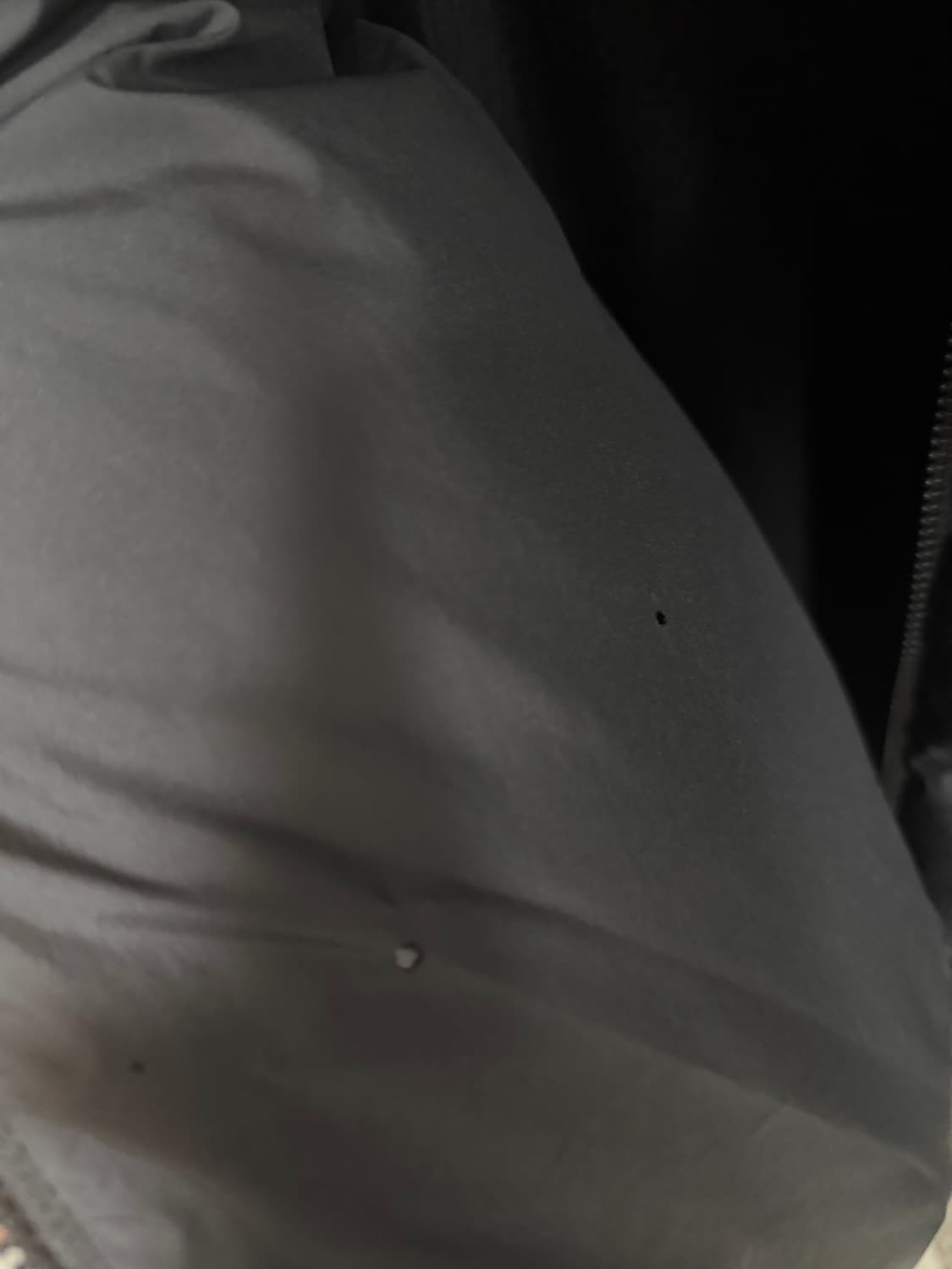 몽클레어 니트패딩 25시즌 XXL 정품 QR인증 하자감안 상품이미지9