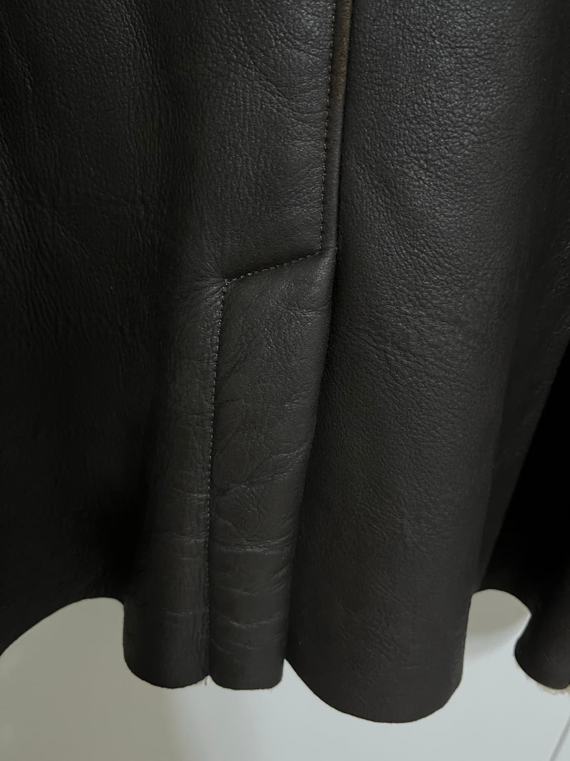 니들스 ecw 무톤 레더 코트 상품이미지4