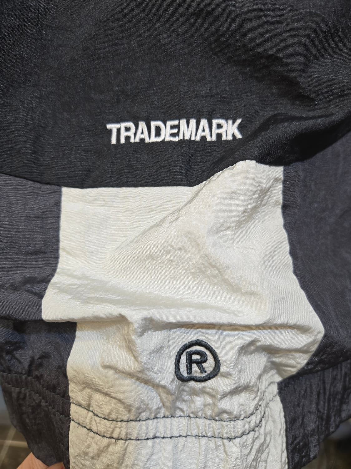 나이키 빅스우시 후드 바람막이 블랙 상품이미지9