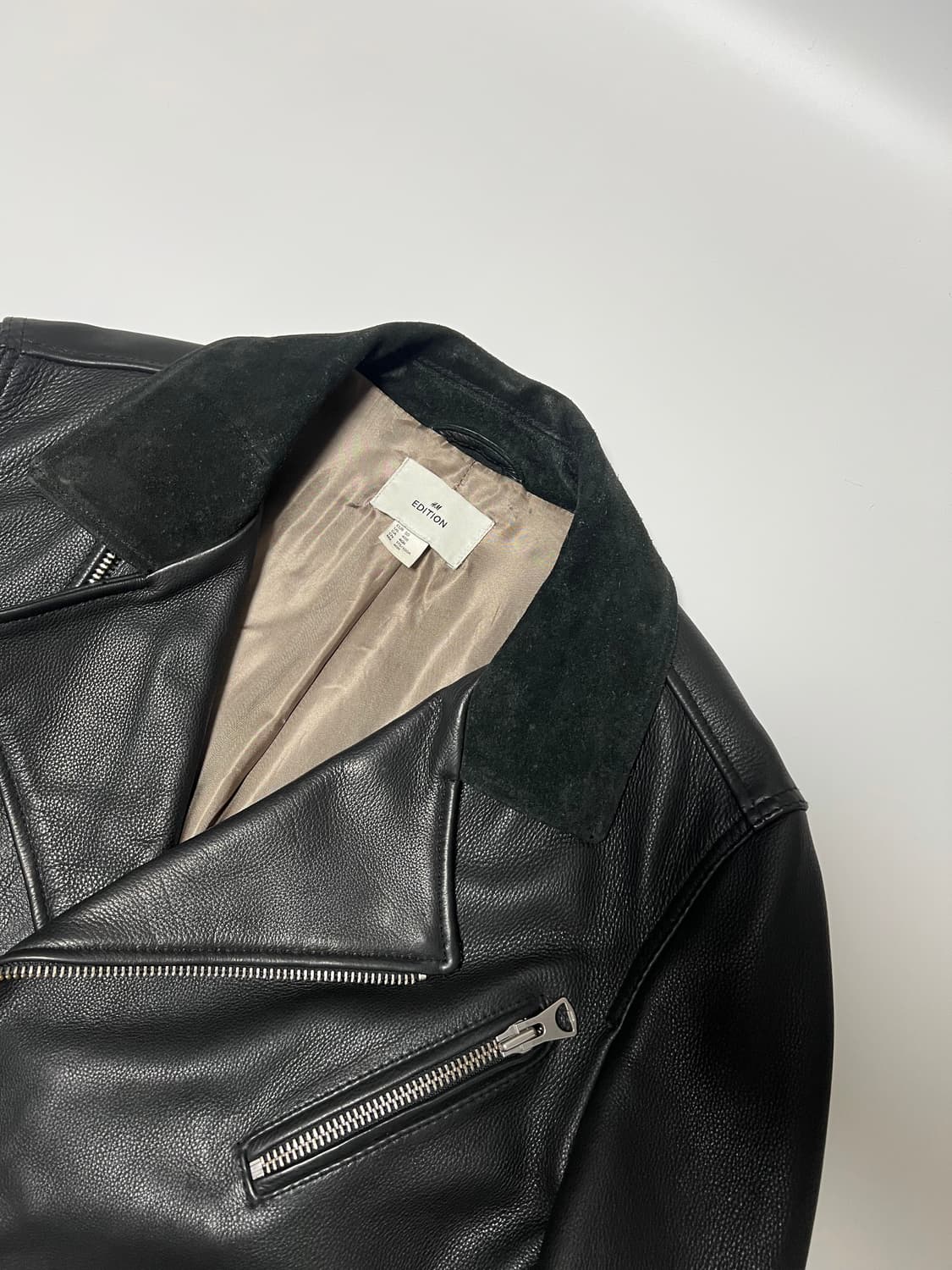 H&M 에디션 벨벳카라 라이더 소가죽 자켓 상품이미지2