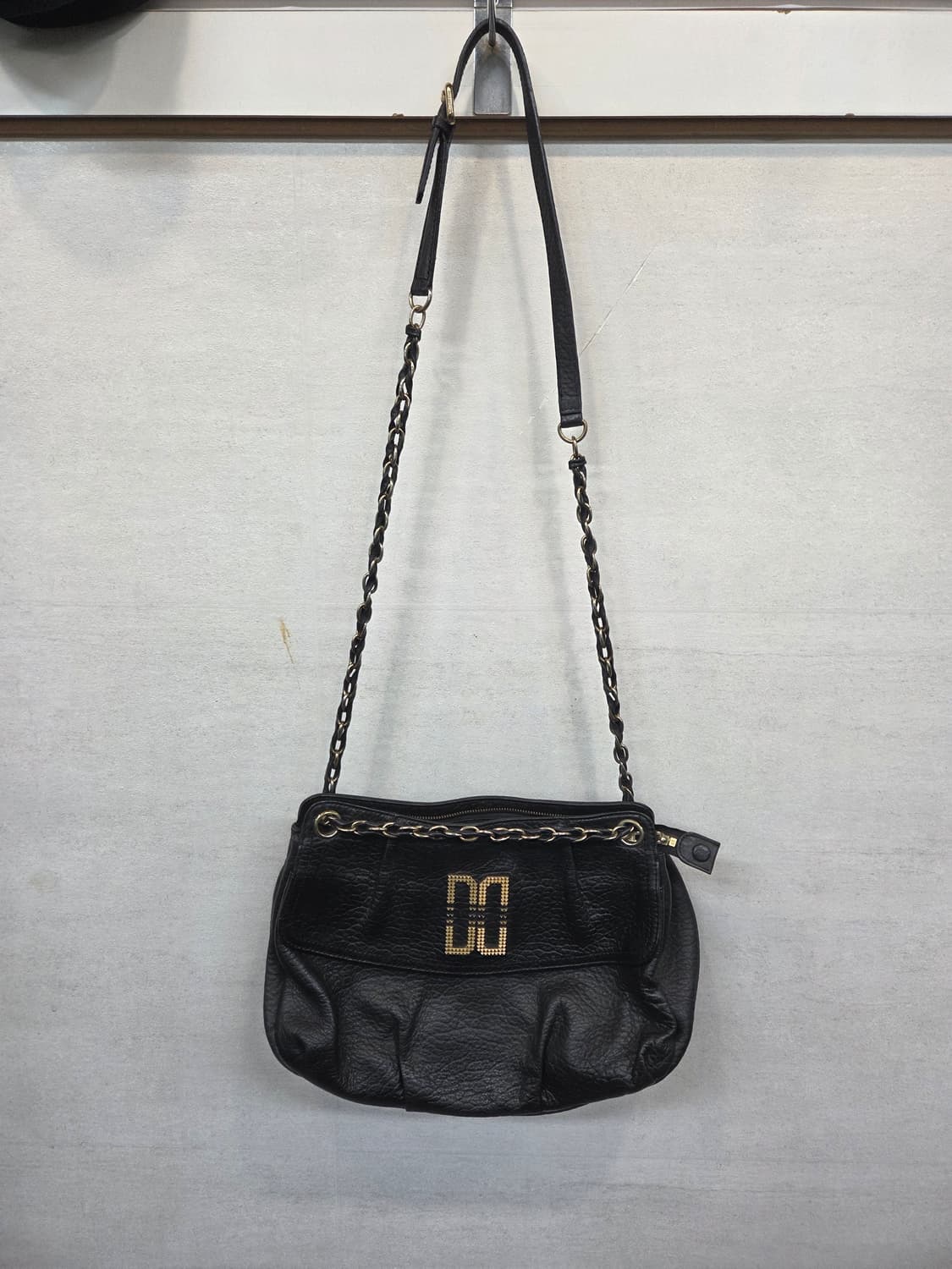 닥스 가죽 체인 숄더 크로스백  상품이미지1