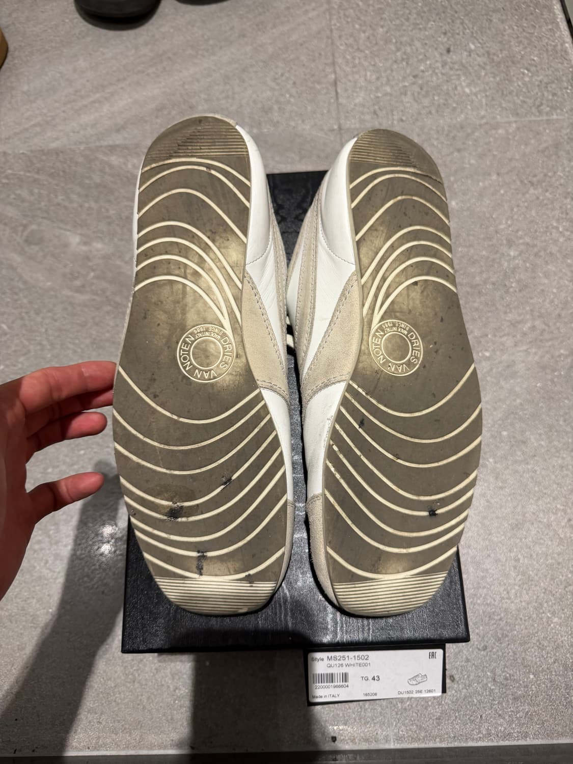 [43]드리스반노튼 스웨이드 스니커즈 상품이미지4