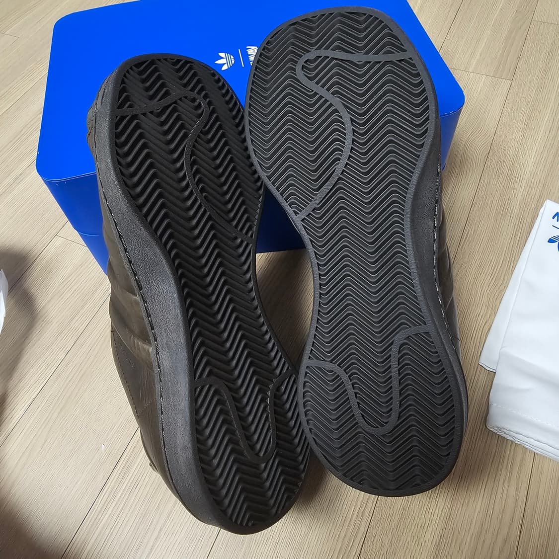 265 새제품) 아디다스 X AVAVAV 아바바브 슈퍼스타 브라운 상품이미지4