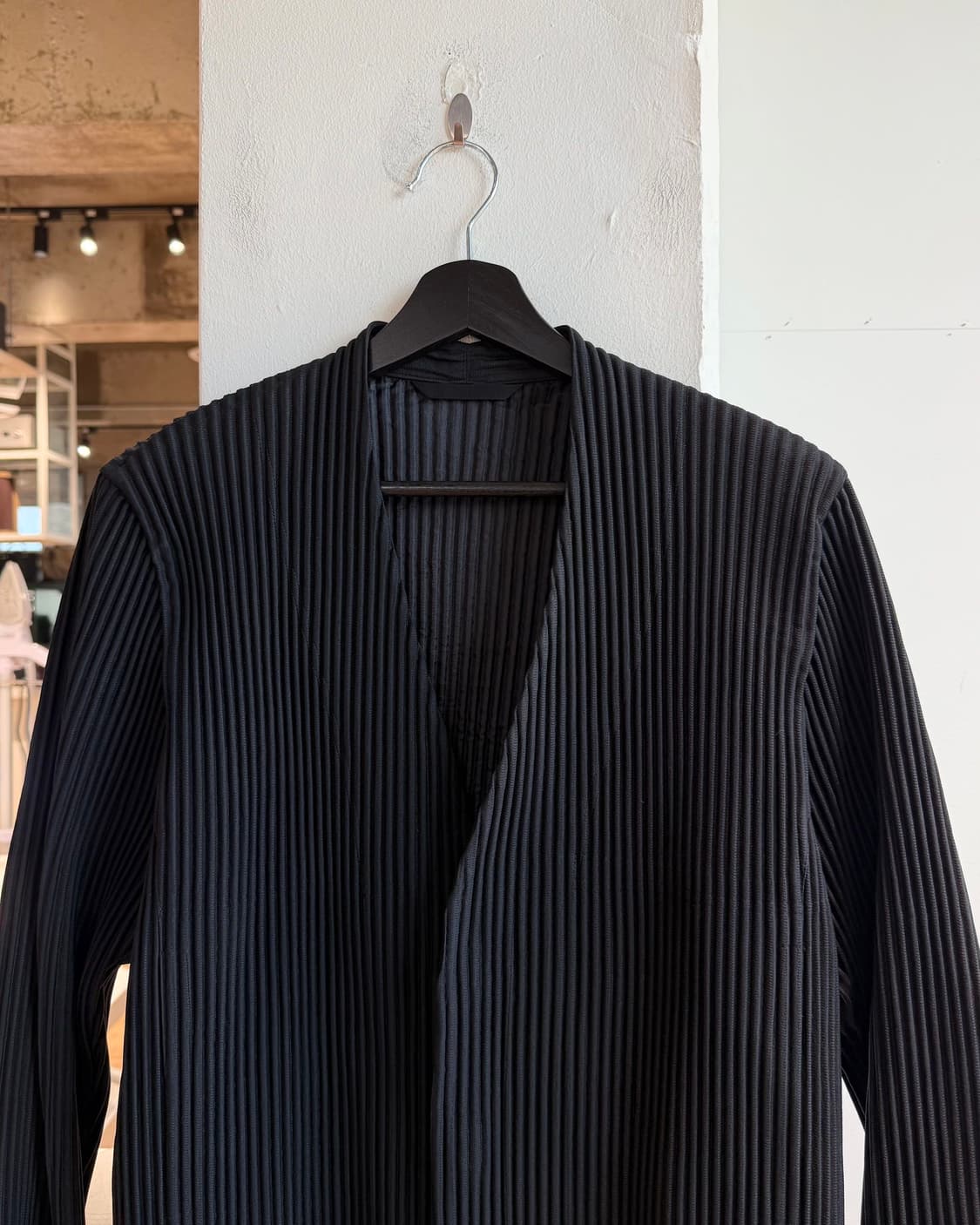 이세이 미야케 옴므 플리세 블랙 카라리스 싱글 자켓  상품이미지3