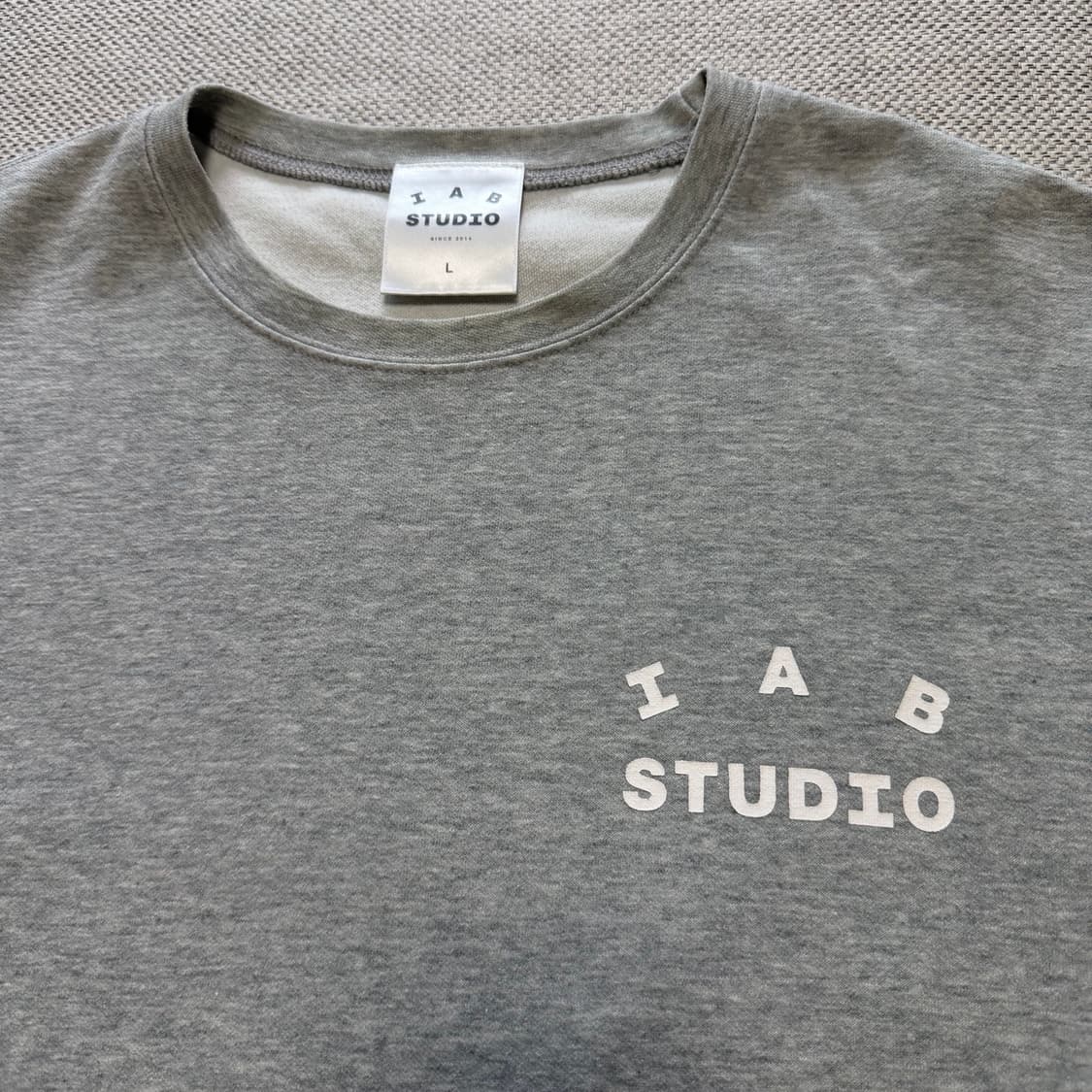 아이앱 스튜디오 로고 반팔티 상품이미지2