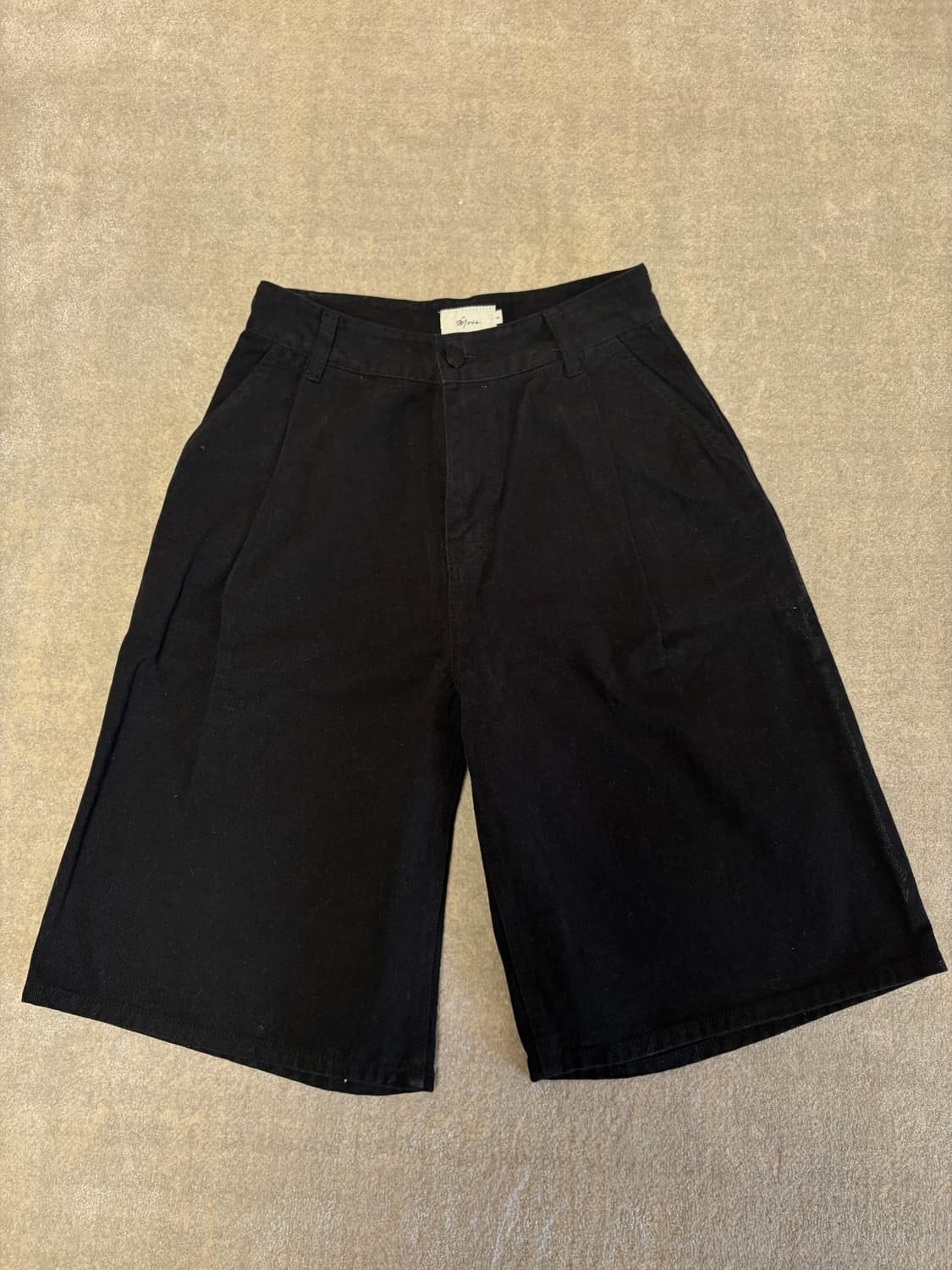 모이아 원턱 버뮤다팬츠 상품이미지1