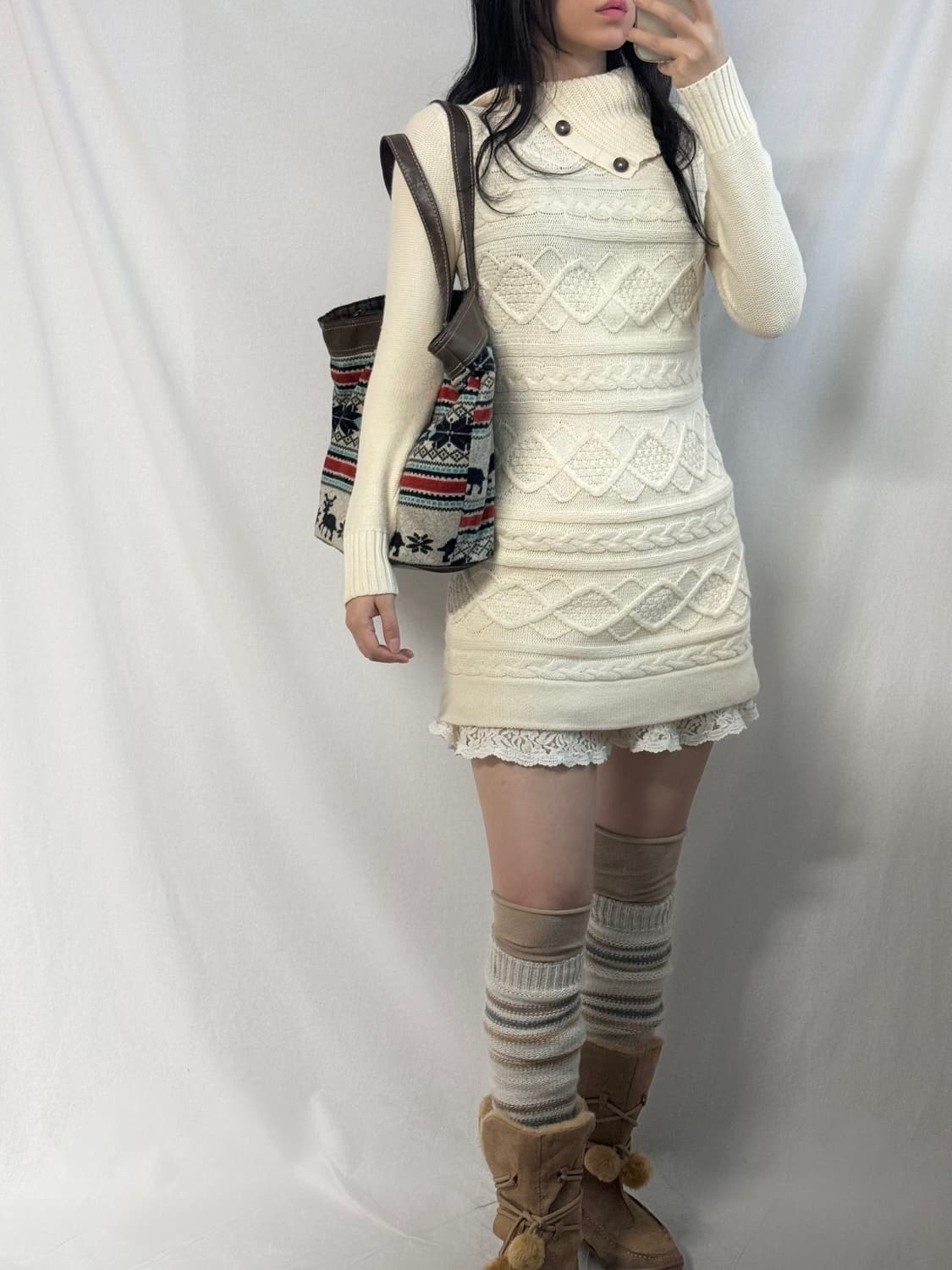 폴딩 버튼 넥 케이블 니트 원피스 상품이미지4