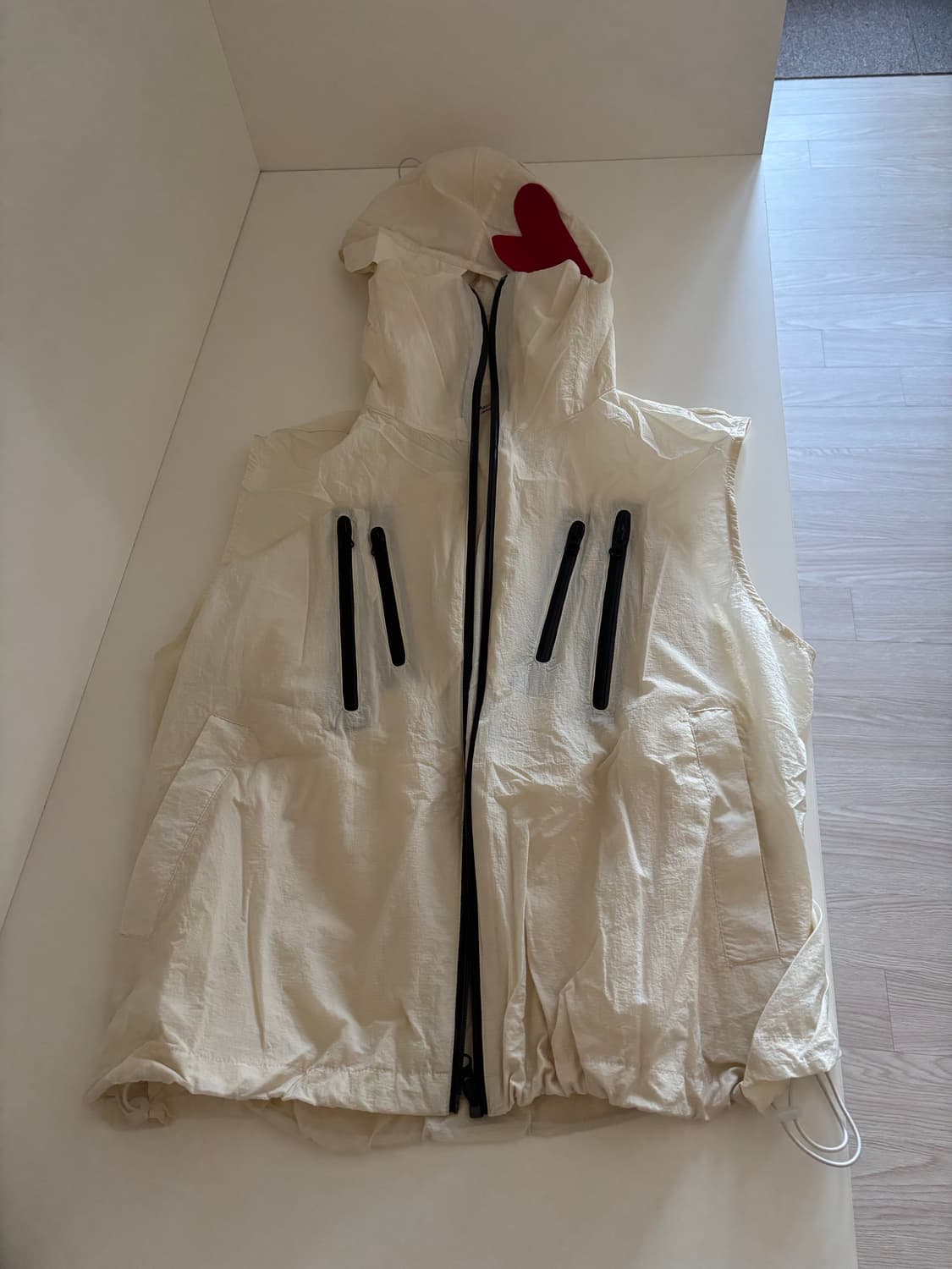 더뮤지엄비지터 바람막이 베스트 상품이미지1