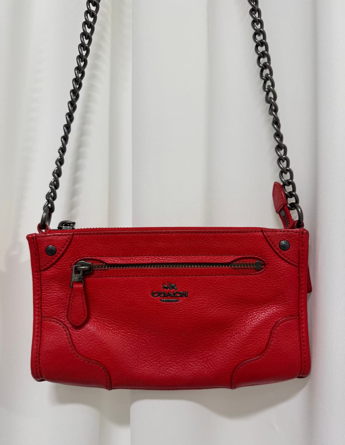 COACH 코치 레더 체인 크로스백 상품이미지2