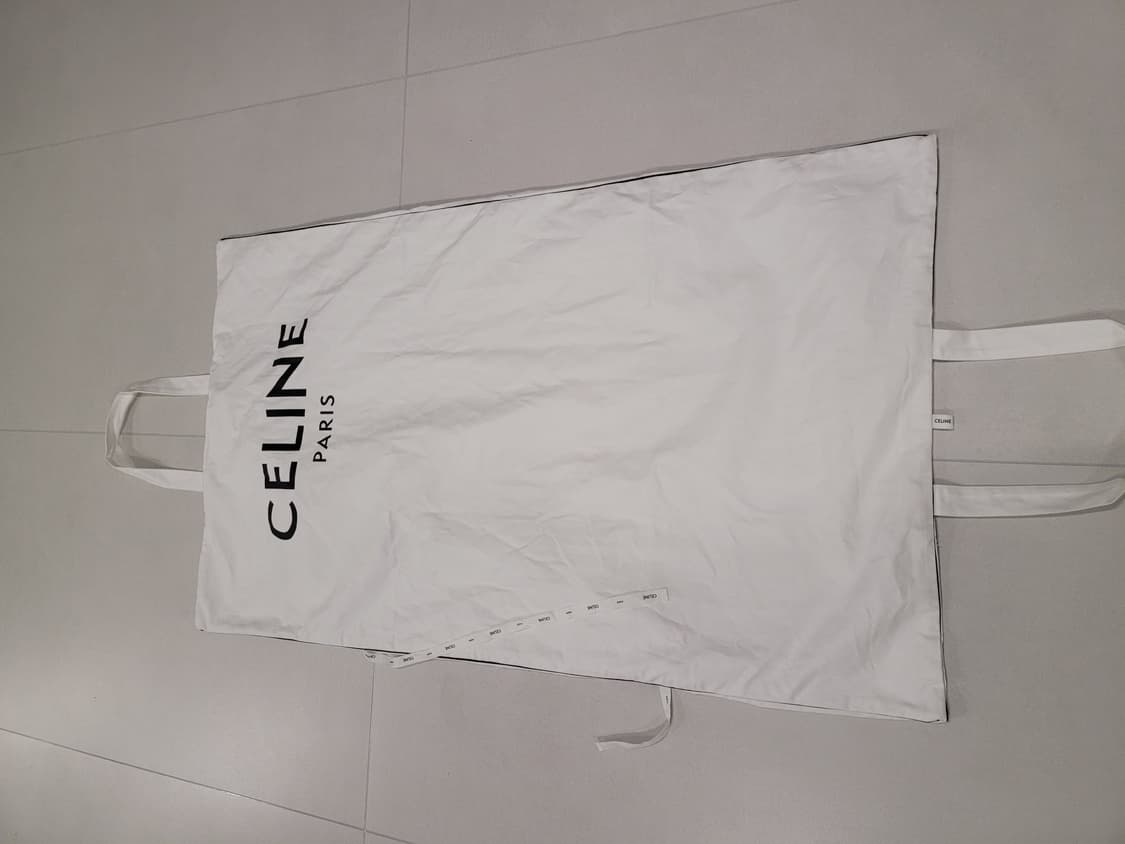 ✨ [CELINE] 셀린느 가먼트백 𝘾𝙇𝘼𝙎𝙎𝙄𝘾 𝙒𝙃 상품이미지1
