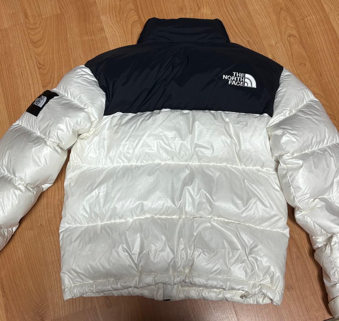 노스페이스 화이트 남여공용 s 상품이미지2