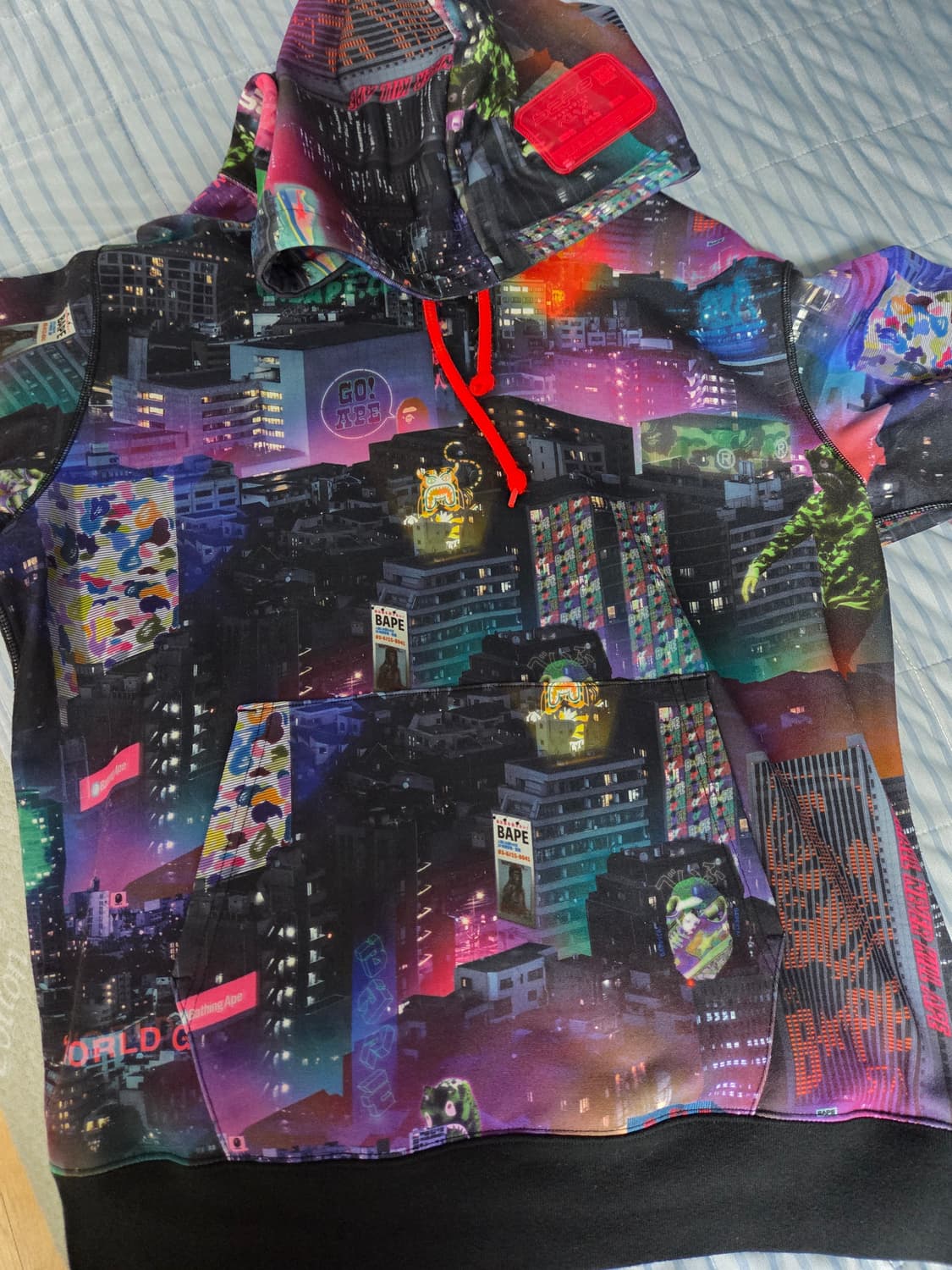 (희귀상품) 베이프 네온 도쿄 풀오버 후디 2XL 상품이미지3