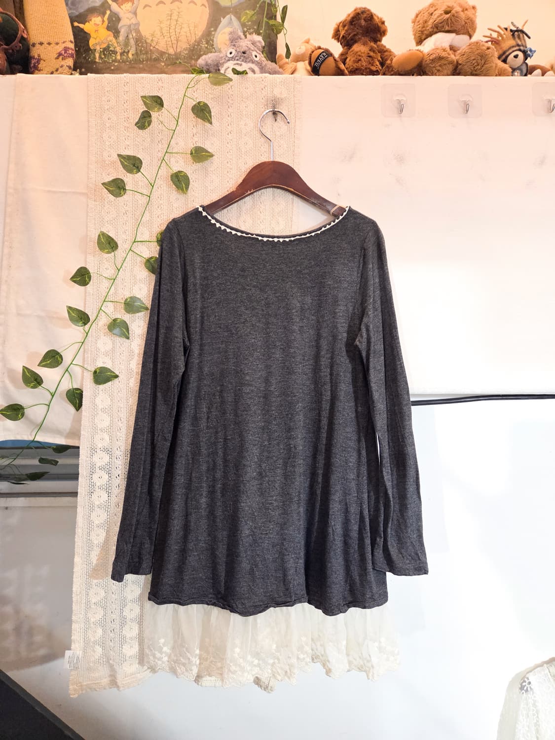 earth music 밑단 레이스 디테일 슬리브 상품이미지4