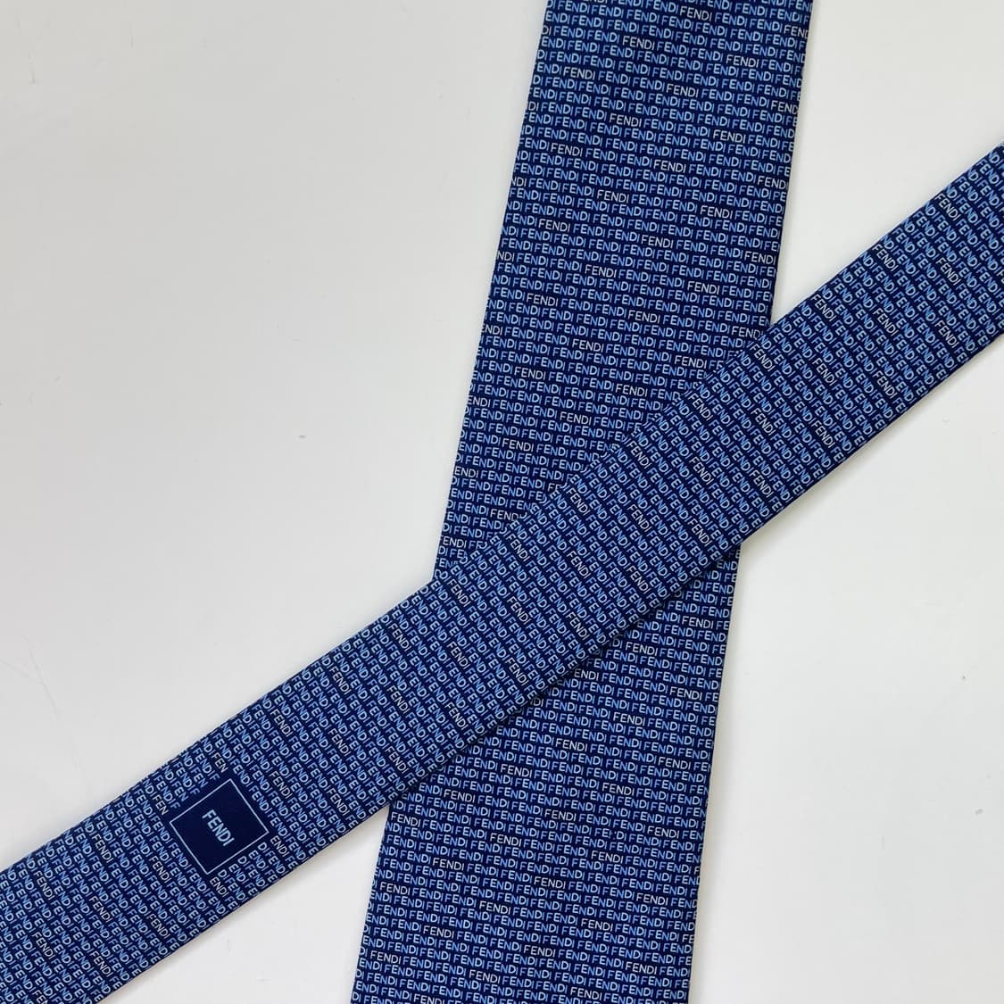 (새상품급)펜디 영문모노그램 FENDI 명품 정품넥타이 상품이미지4