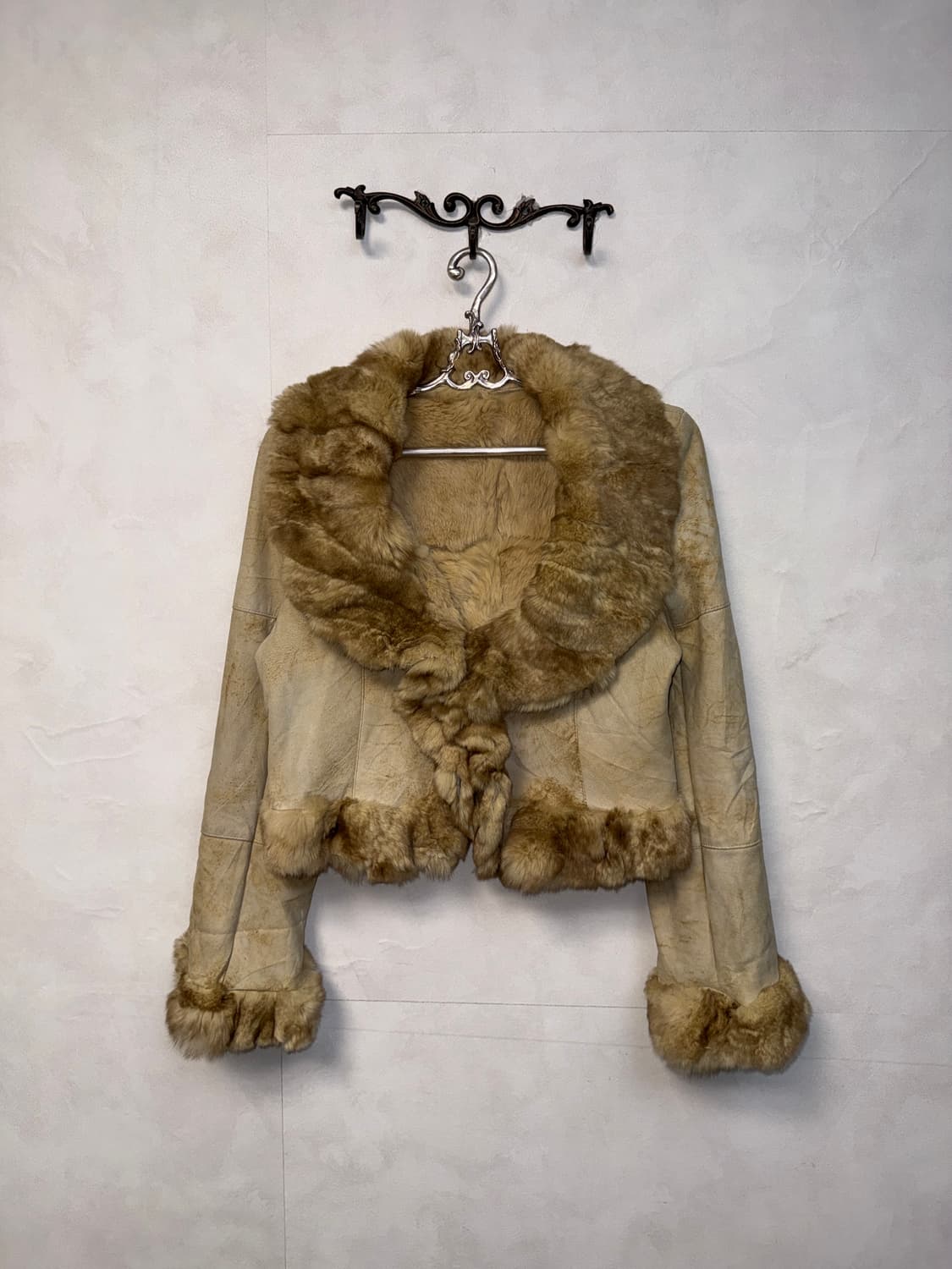 Ivory tie dye rabbit skin fur mustang 상품이미지1