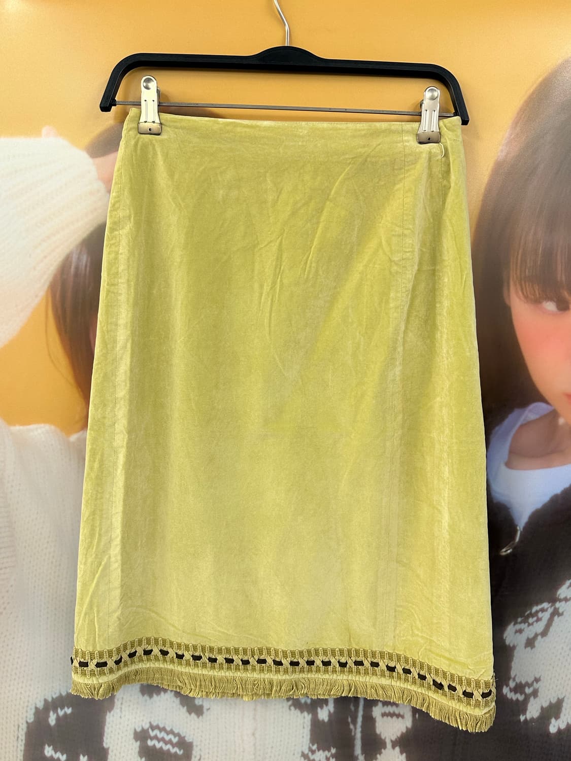 BURBERRY 버버리 라임 스웨이드 태슬 미디스커트 상품이미지1