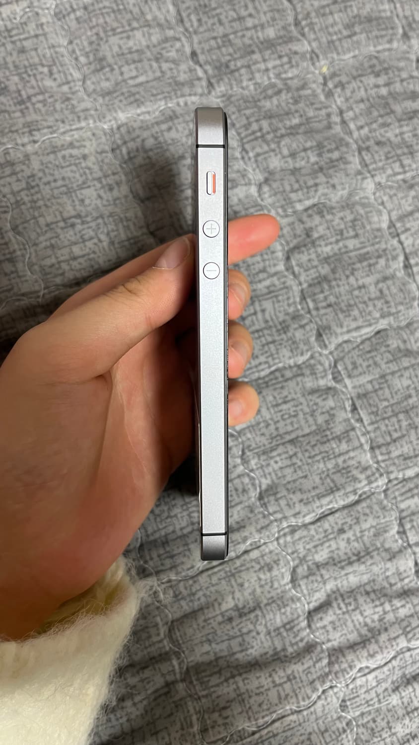 아이폰 se 스그 64기가 상품이미지2