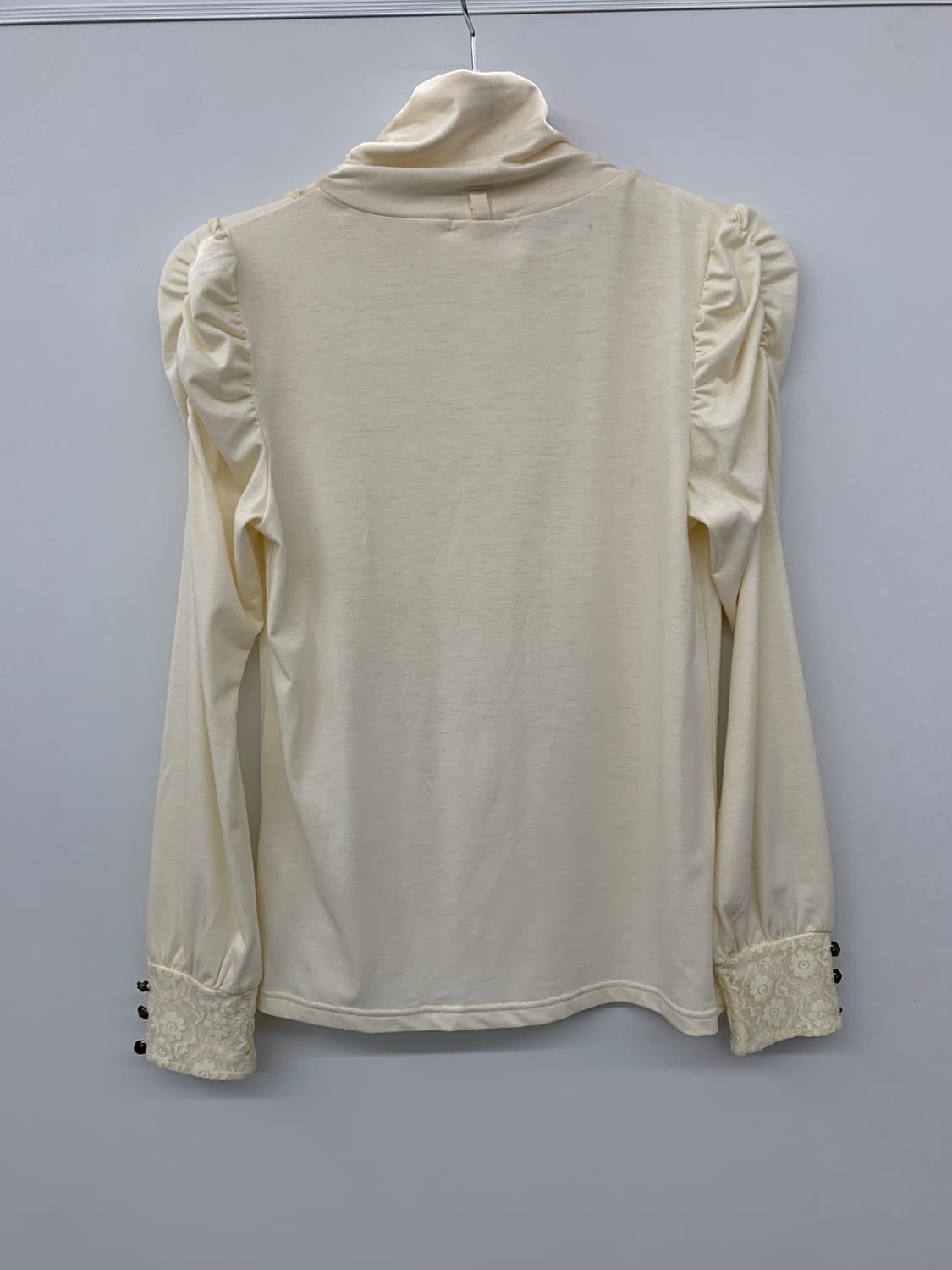 엑시즈팜 레이스 퍼프 탑 상품이미지6