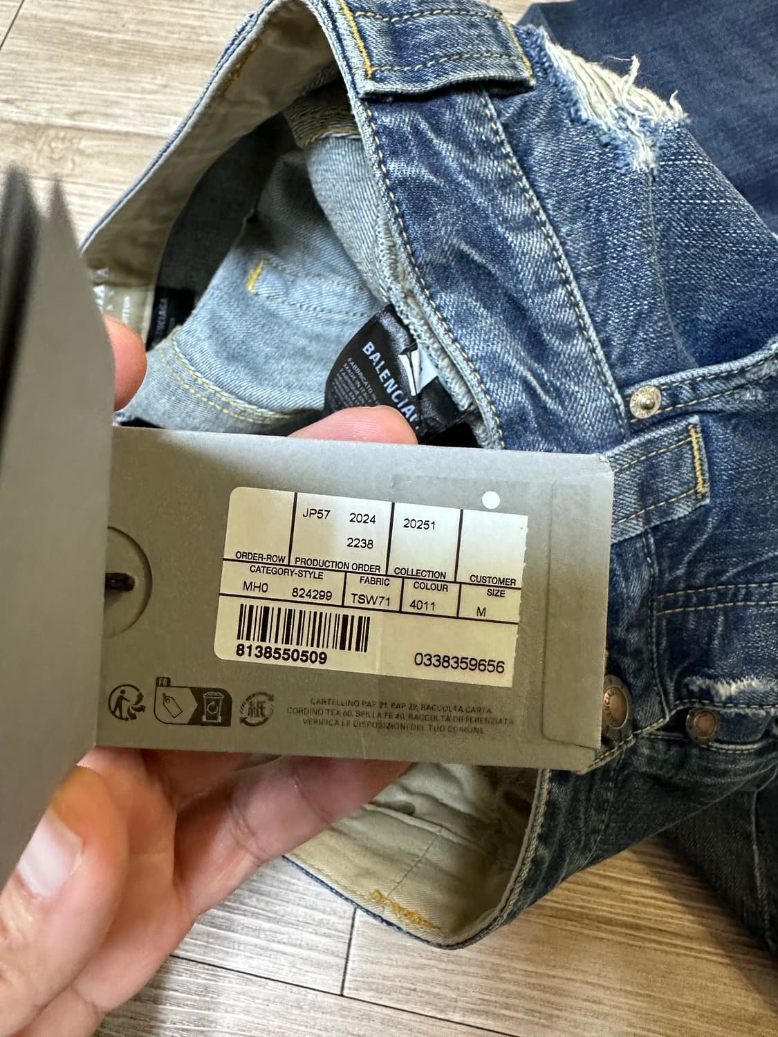 발렌시아가 배기 팬츠 데미지 워시드 블루 M 상품이미지8