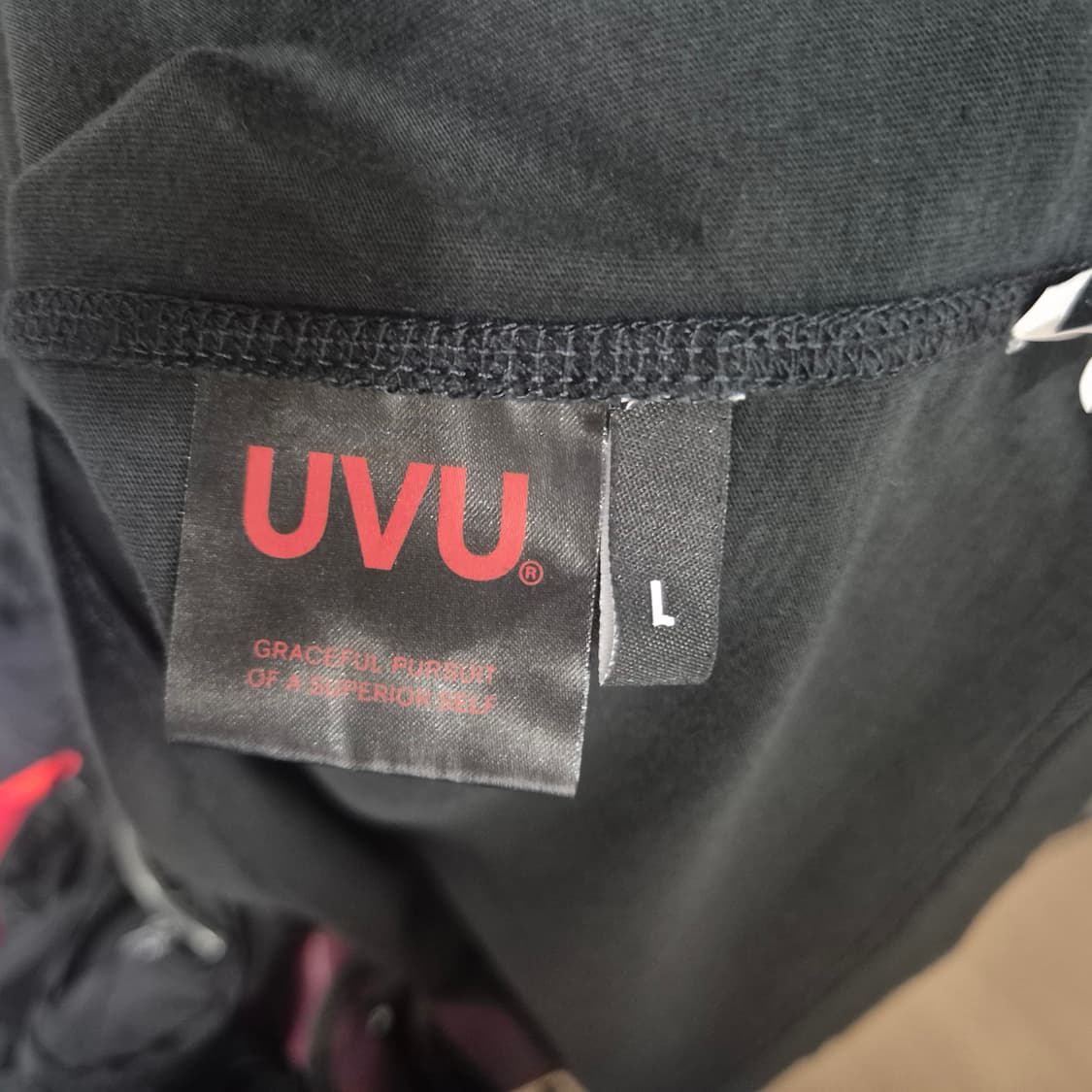 UVU 인시그니아 티셔츠 블랙 L 사이즈  상품이미지3