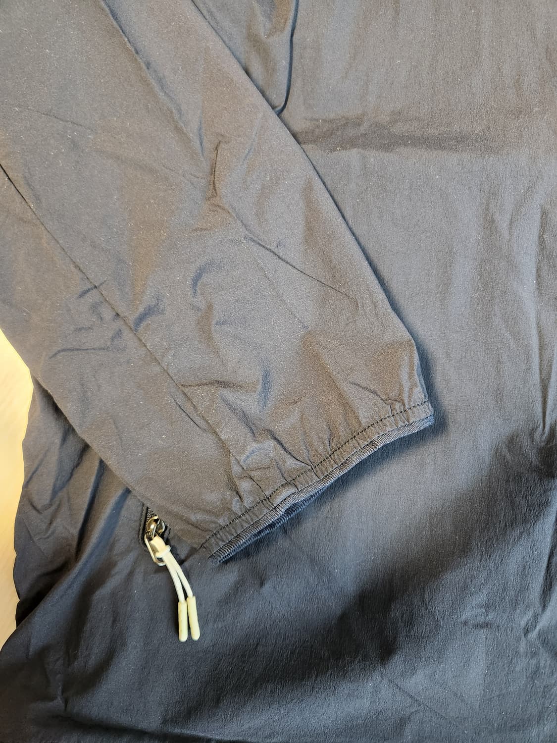 새상품급)푸마 바람막이 사이즈110 상품이미지7