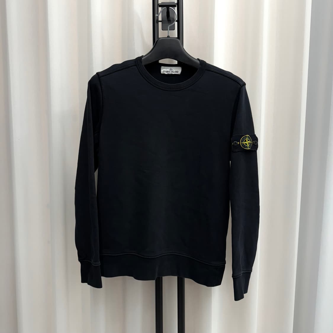 [S] 스톤아일랜드 맨투맨 블랙 상품이미지1