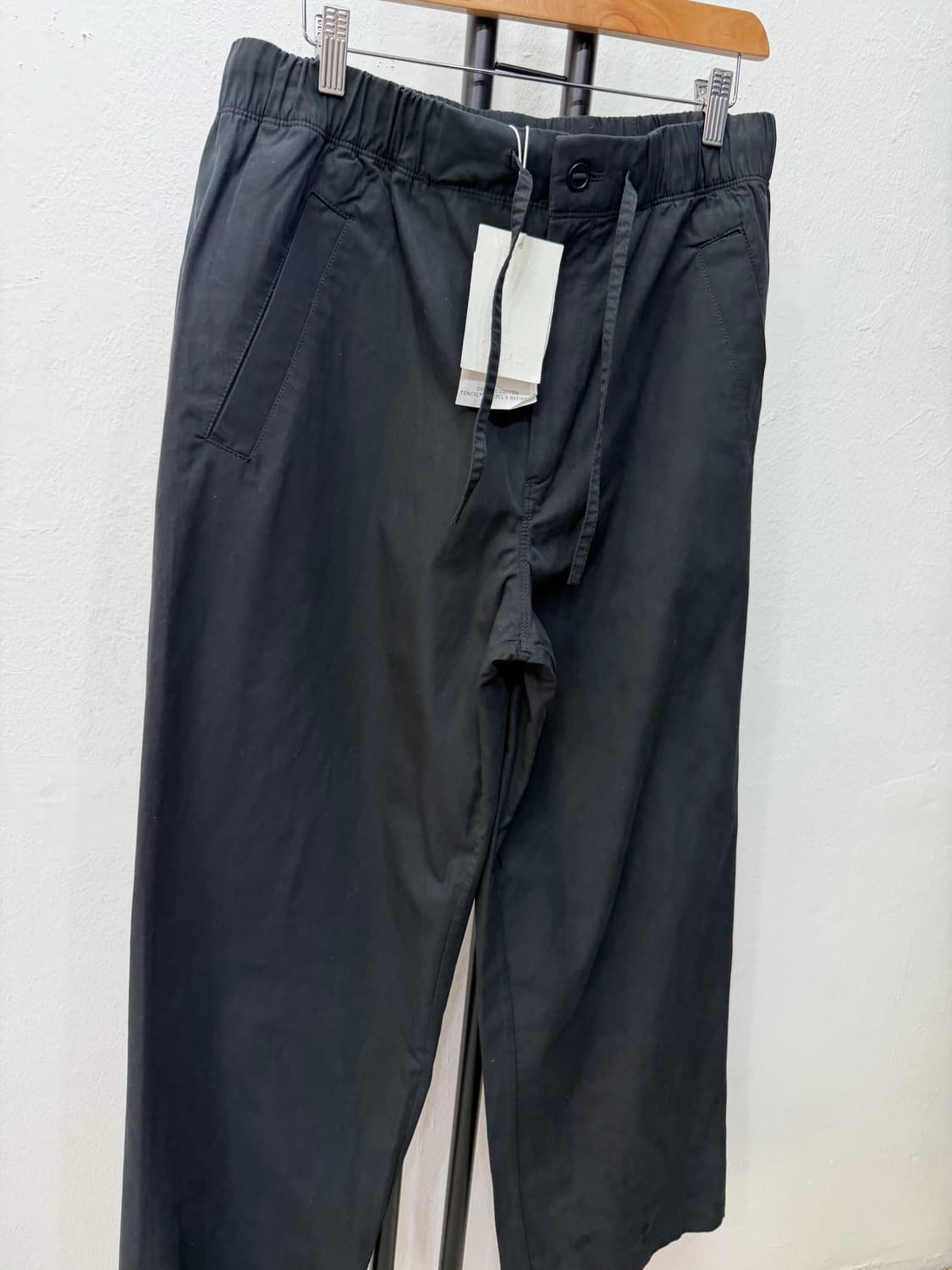 새제품) COS 코스 남성 오버사이즈 밴딩 와이드팬츠 M 상품이미지2