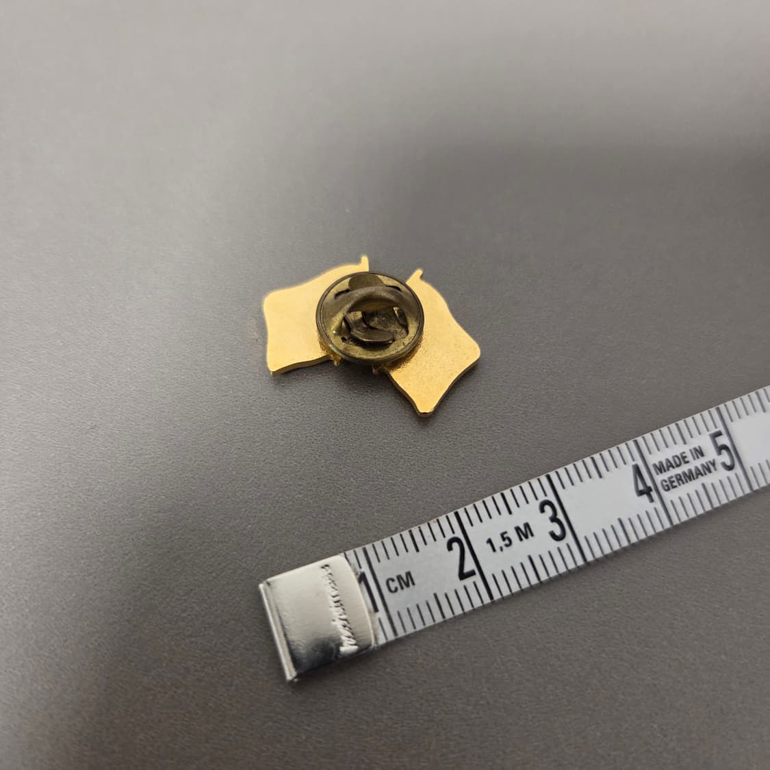 FILA 스페인 글로브 플래그 뱃지 상품이미지2