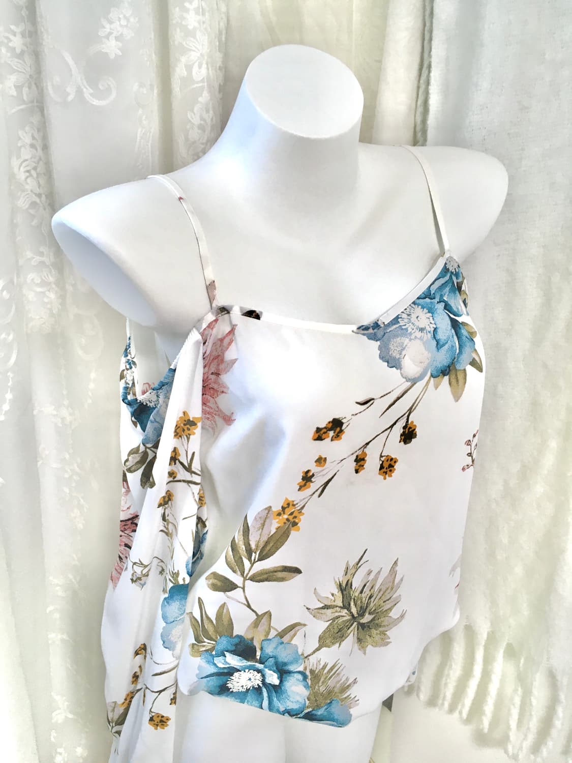 오리엔탈 플라워 새틴 오프숄더 롱슬리브 상품이미지5