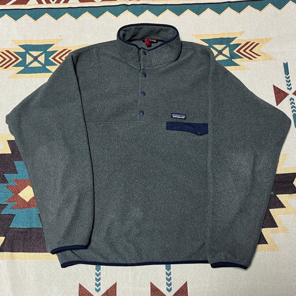 파타고니아 신칠라 스냅티 L 니켈 그레이 상품이미지1