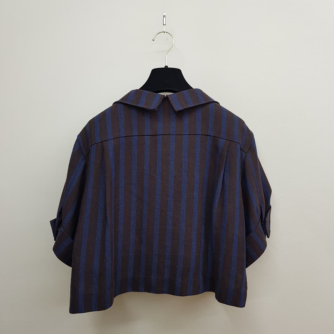 한섬 타임 스트라이프 린넨 크롭 자켓 82-94-160사이즈 상품이미지5