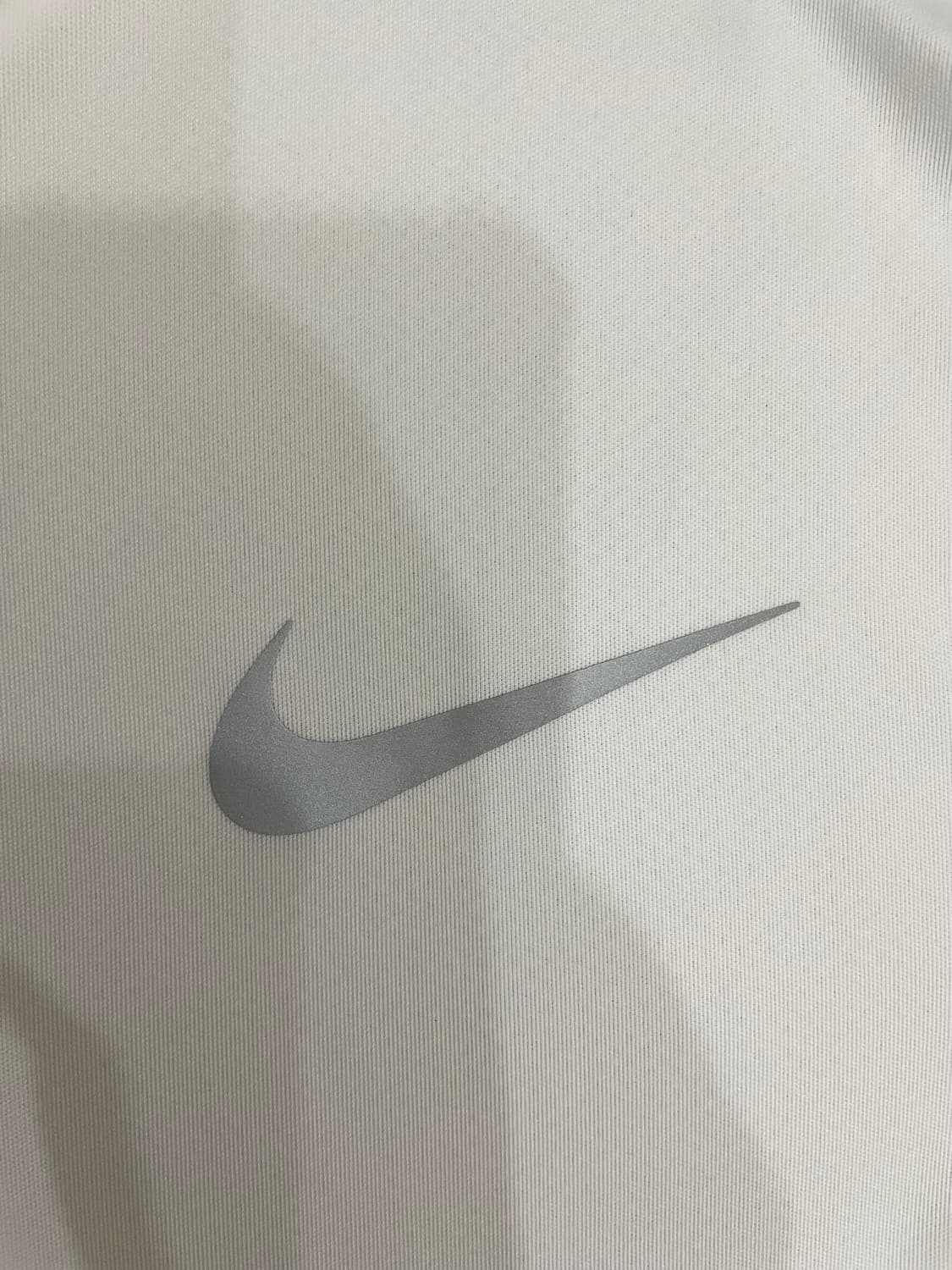 나이키 러닝 드라이 핏 숏슬리브 반팔티 화이트 상품이미지3