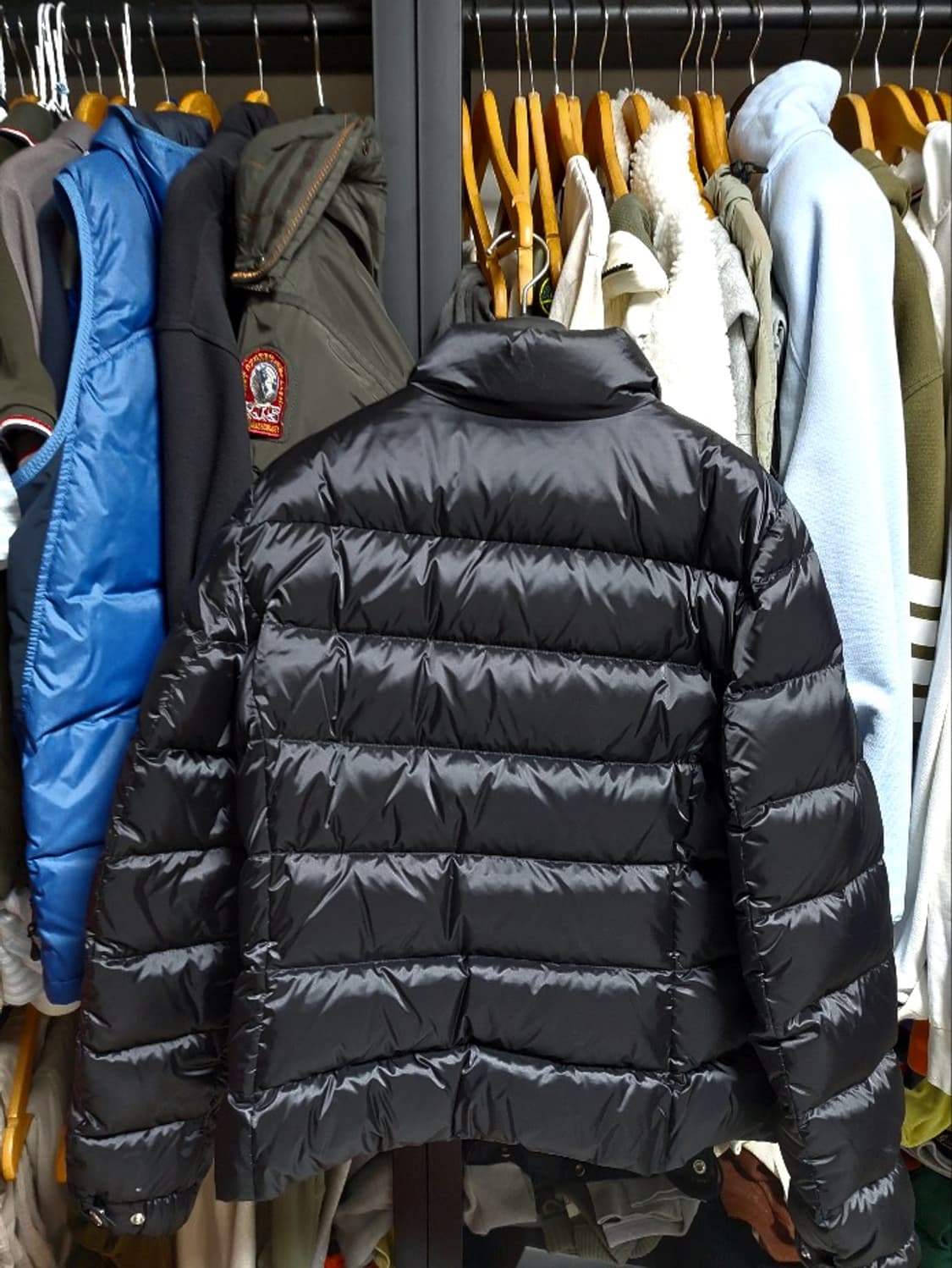 프라다 블랙 패딩 점퍼 44사이즈 상품이미지4