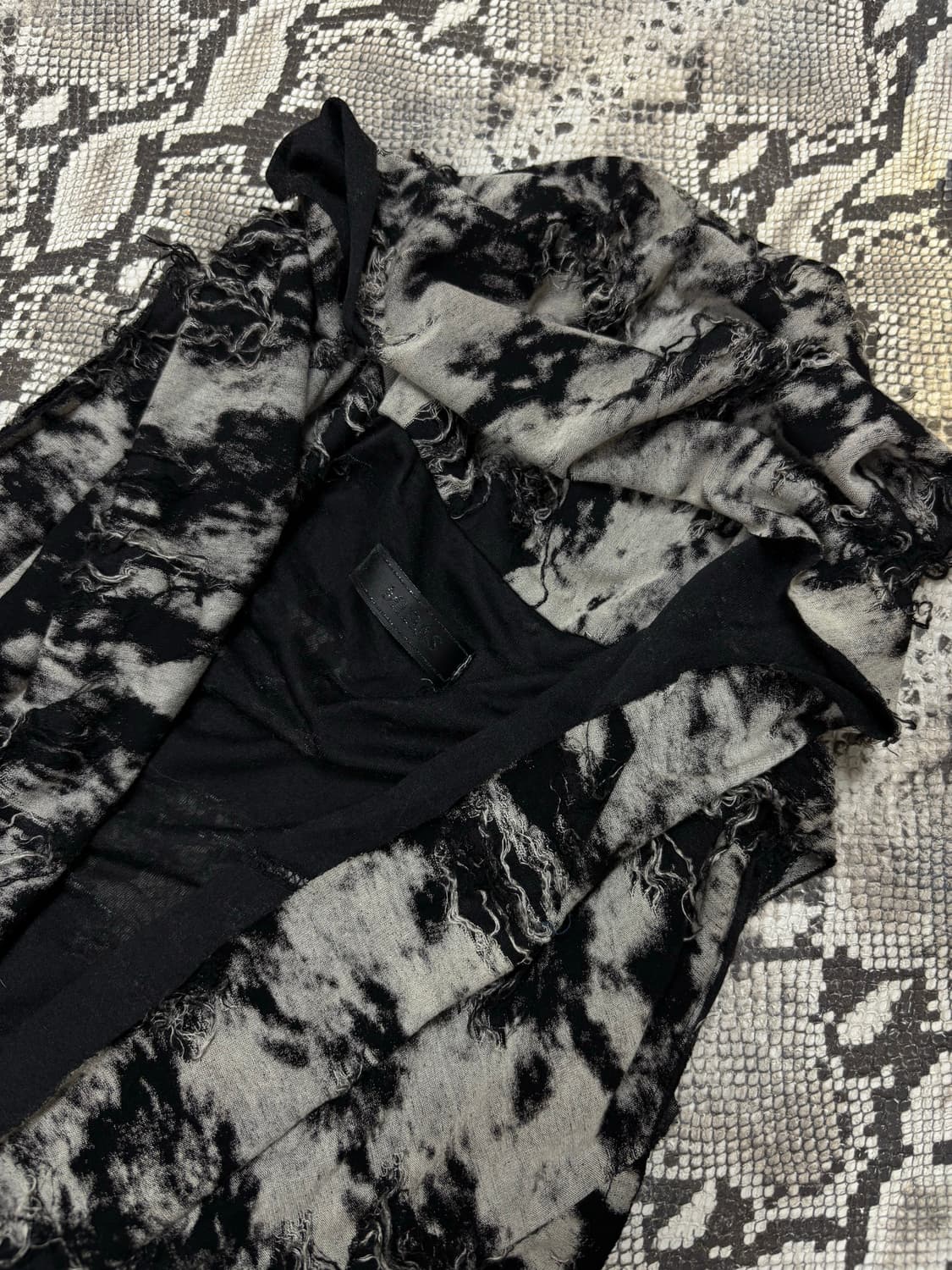 “Midas” 00’s Archive Grunge Black&Grey C 상품이미지5