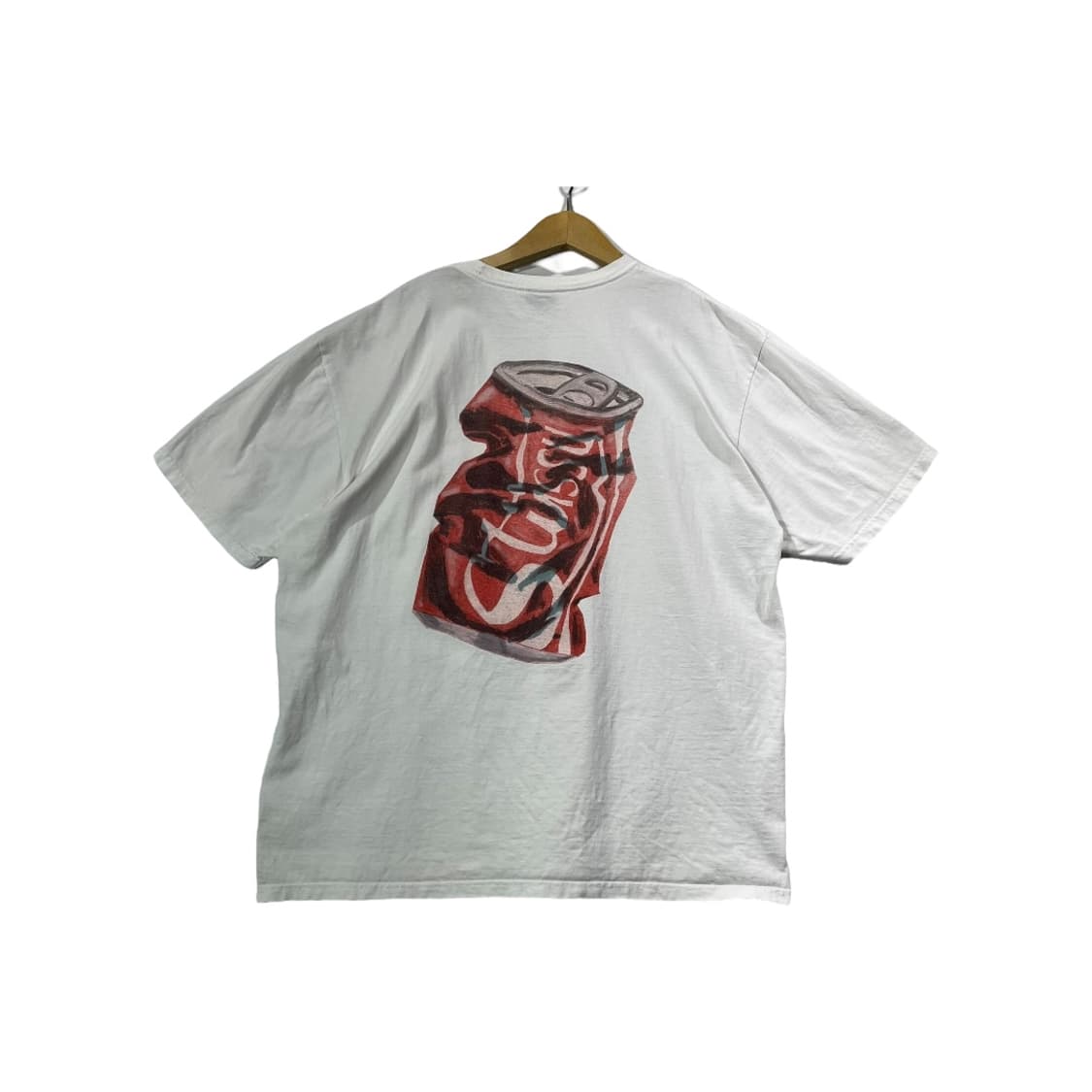 [STUSSY] 스투시 소다캔 백프린팅 로고 반팔 티셔츠 상품이미지1
