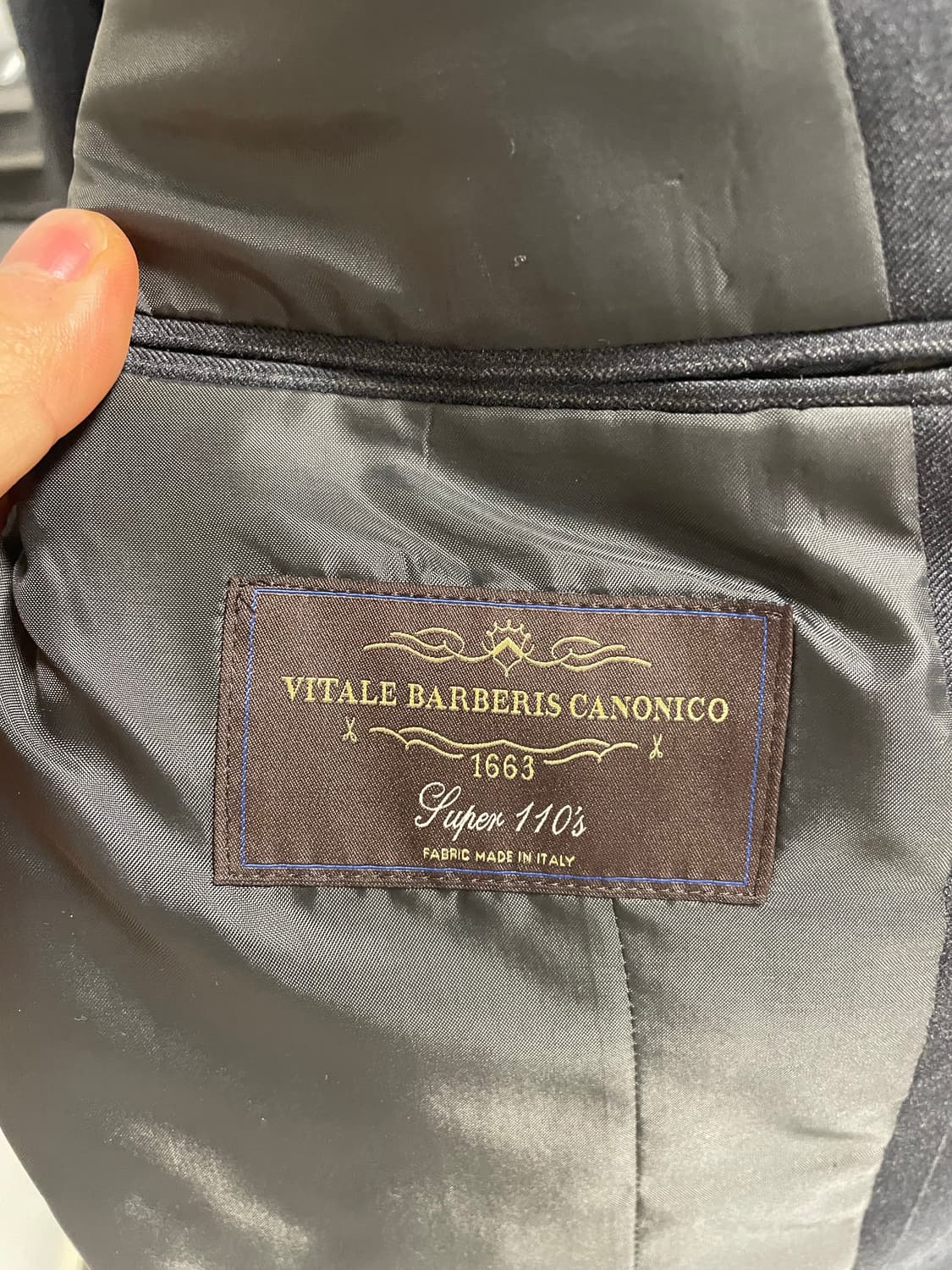 안드레아서울/링자켈 까노니꼬 차콜그레이 스트라이프 수트 / 48(100) 상품이미지3