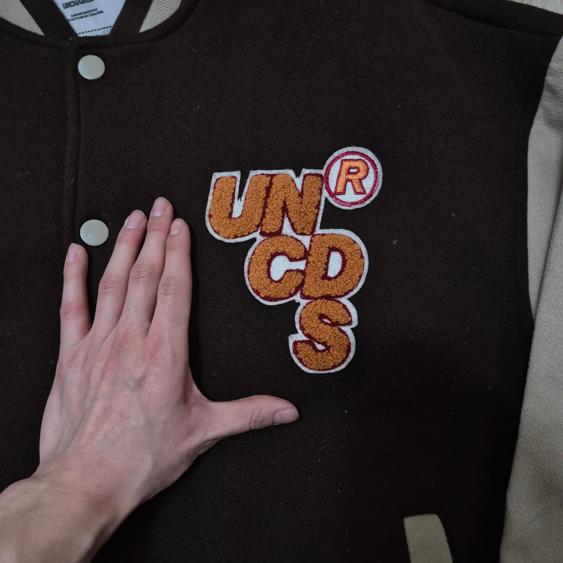 언체인드 스튜디오 자수 로고 베이스볼 스타디움 바시티 자켓 L(100) 상품이미지4