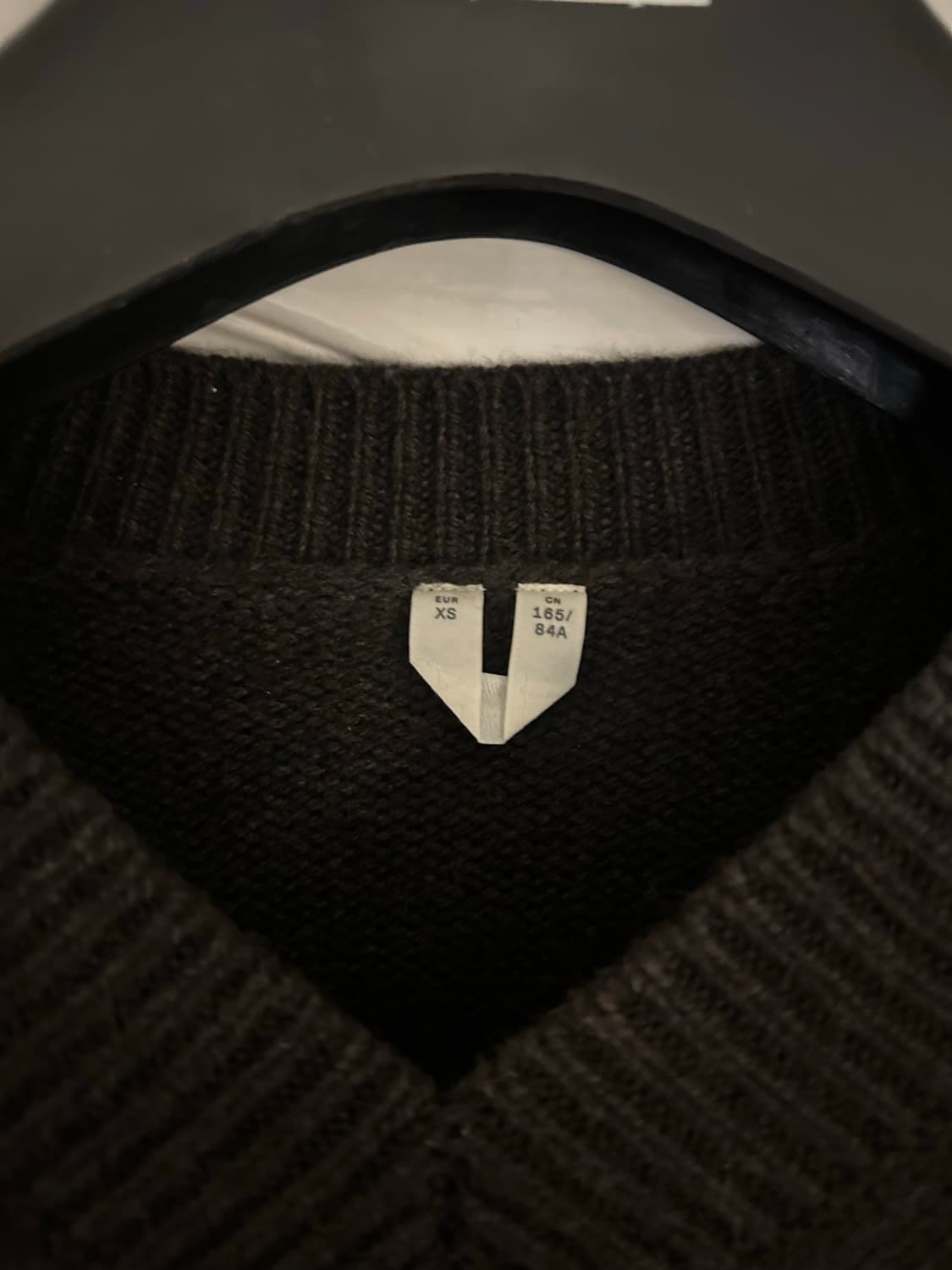 아르켓 브이넥 니트 브라운 상품이미지2