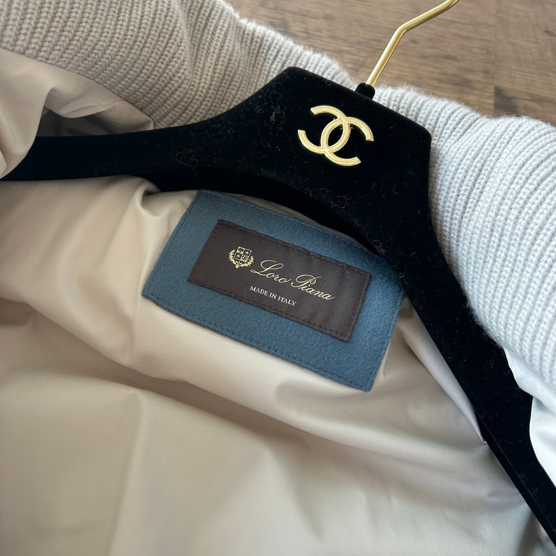 로로피아나 캐시미어 구스다운 패딩 상품이미지6