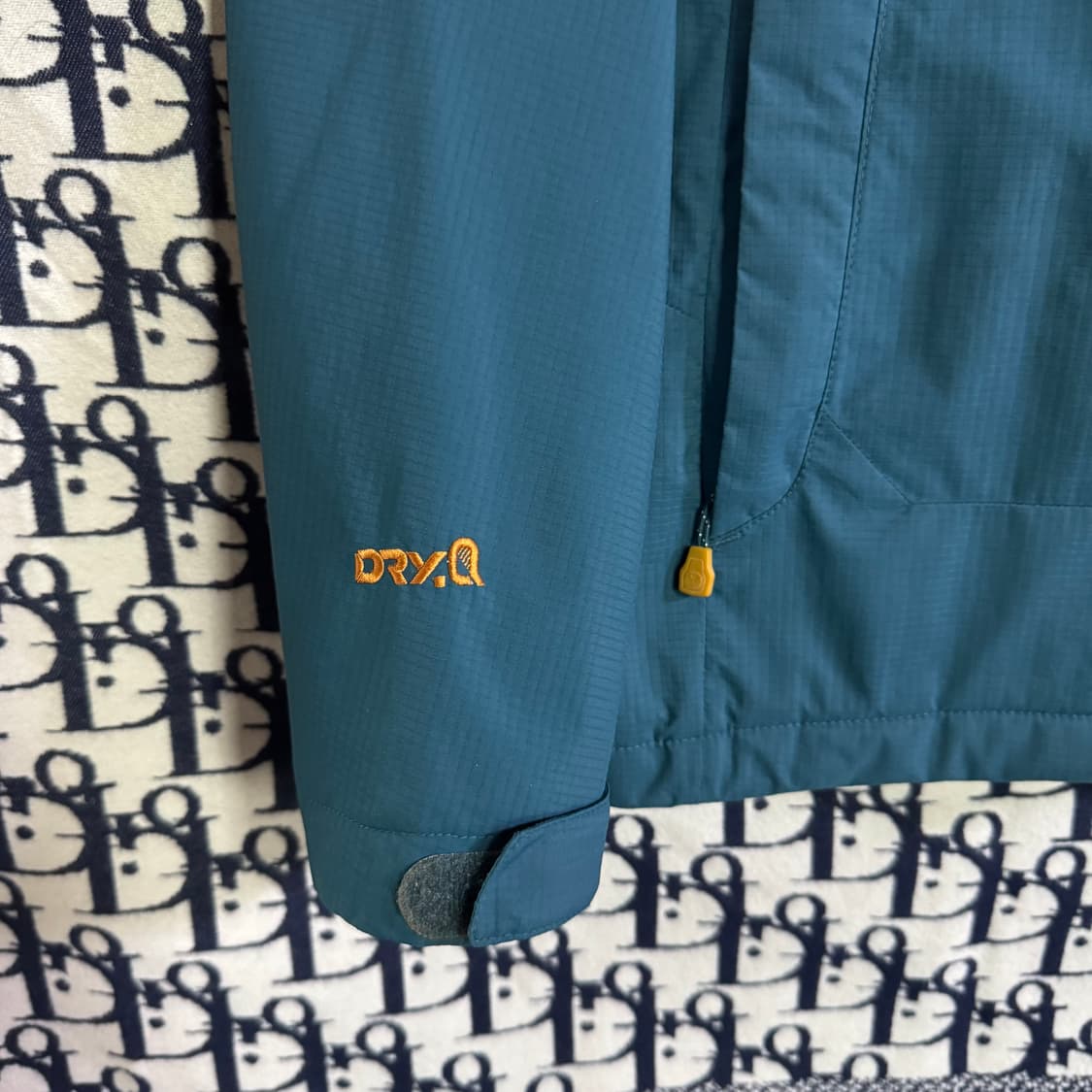 마운틴하드웨어 드라이Q 바람막이 M 상품이미지3