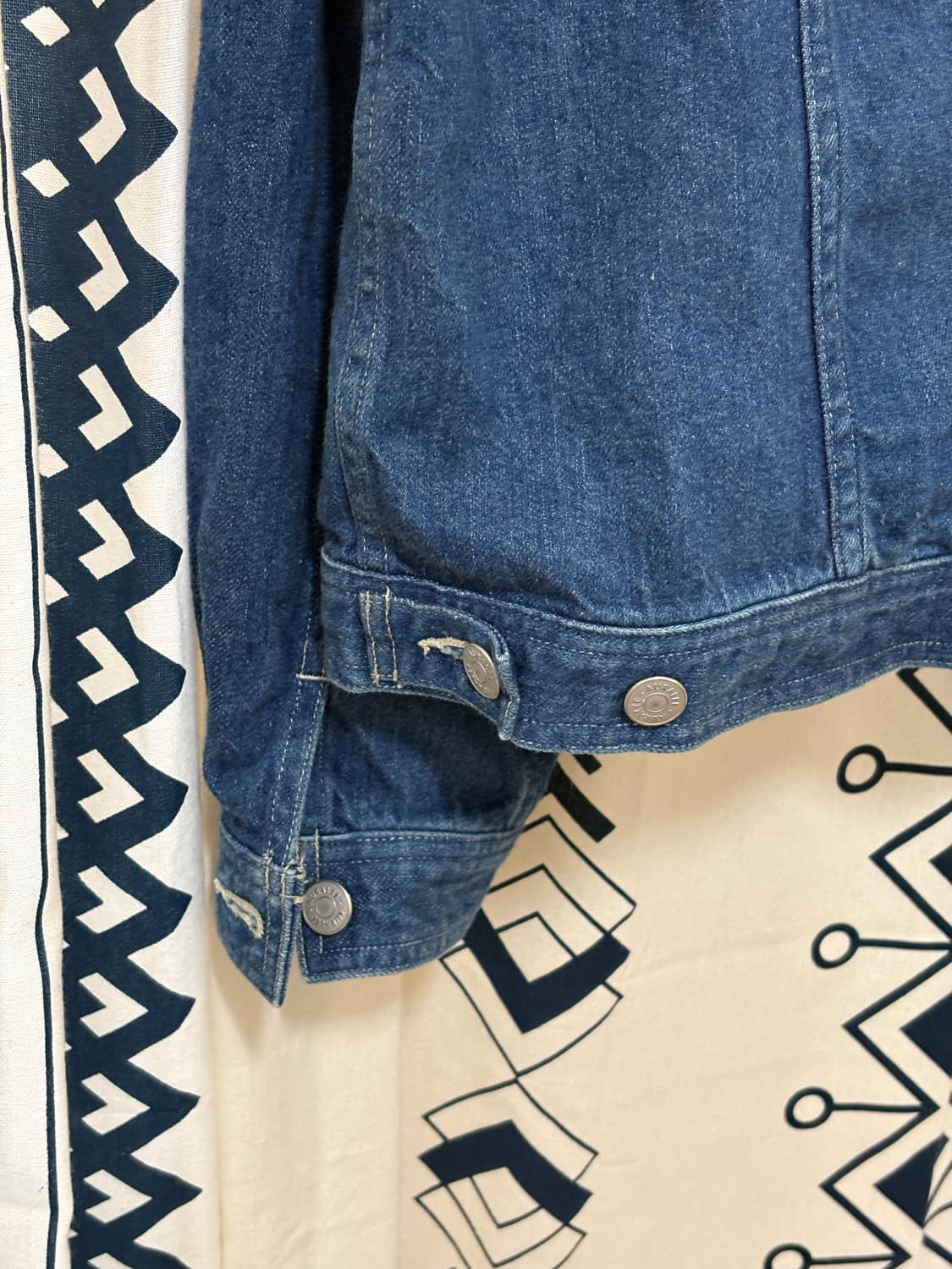 오라리 / 셀비지 라이트 데님 블루종 상품이미지9