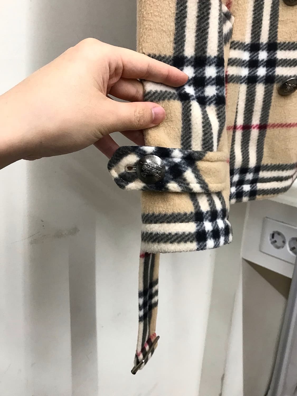 버버리 노바체크 벨티드 더블 숏코트 상품이미지4