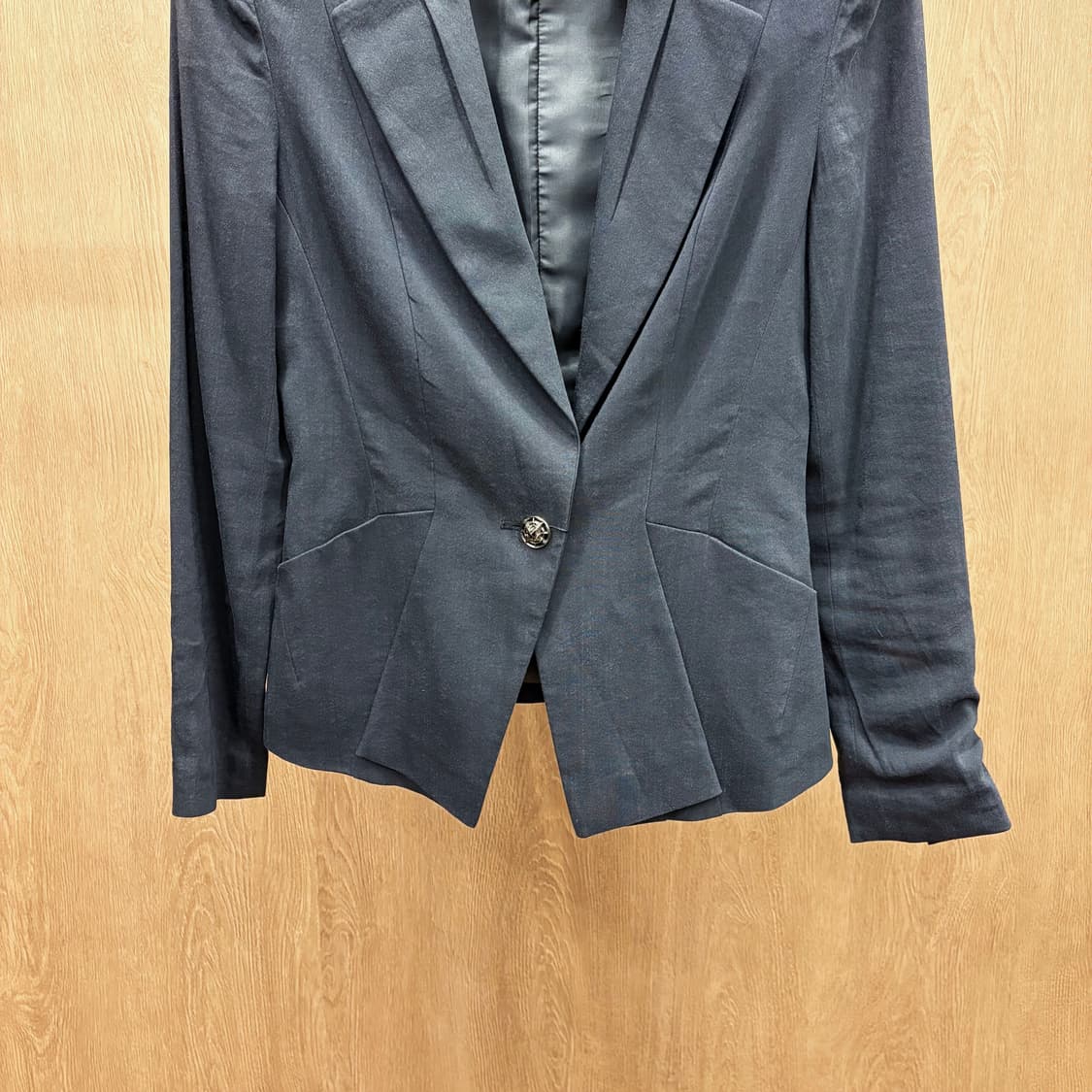 마인 긴팔 자켓 싱글 브레스티드 노치드 라펠 원 버튼 디테일 블랙 상품이미지5