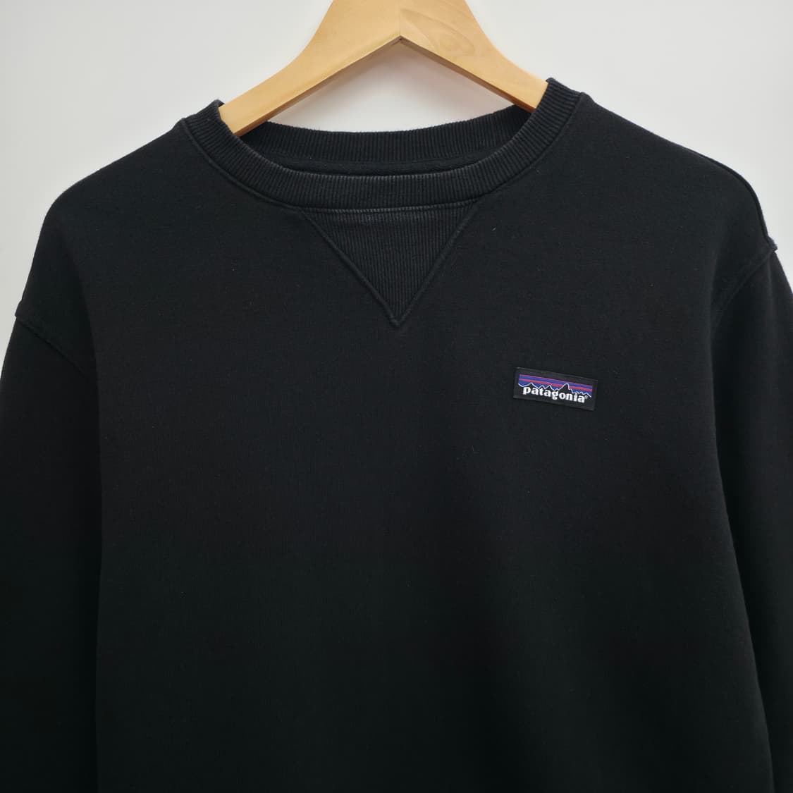 [S] 파타고니아 블랙 맨투맨 상품이미지2