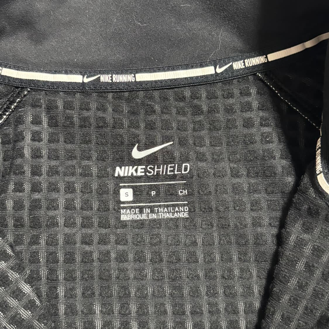 💪러닝 필수템 😎 나이키 블랙 바람막이 상품이미지4