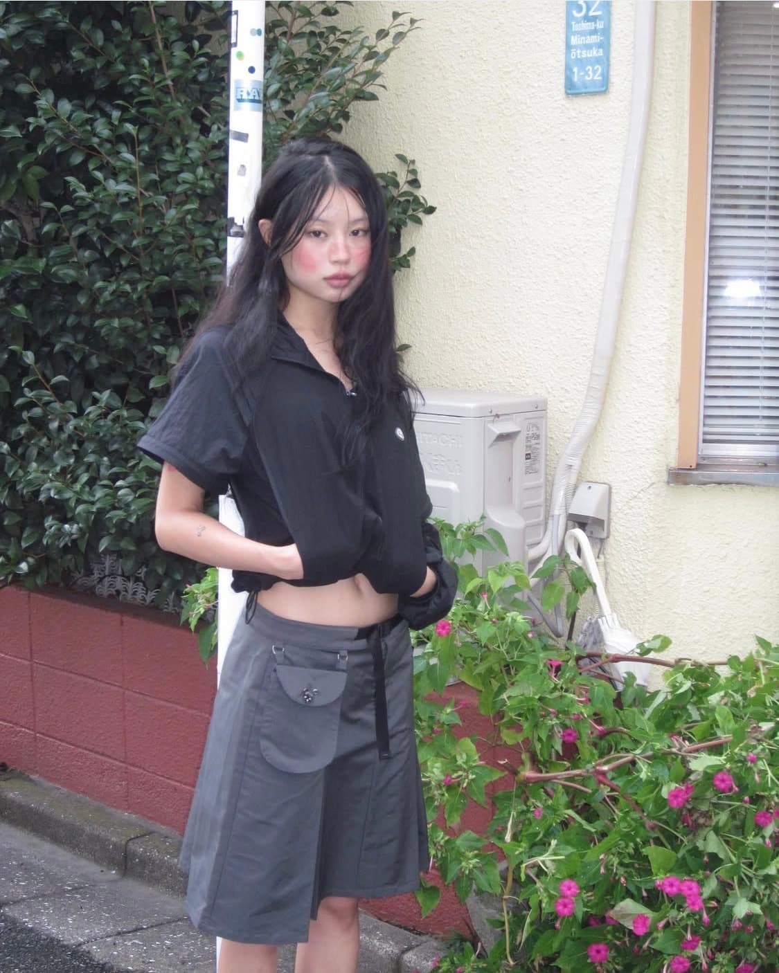 CINNAMOROLL PUNCHING WINDBREAKER BLACK 상품이미지3