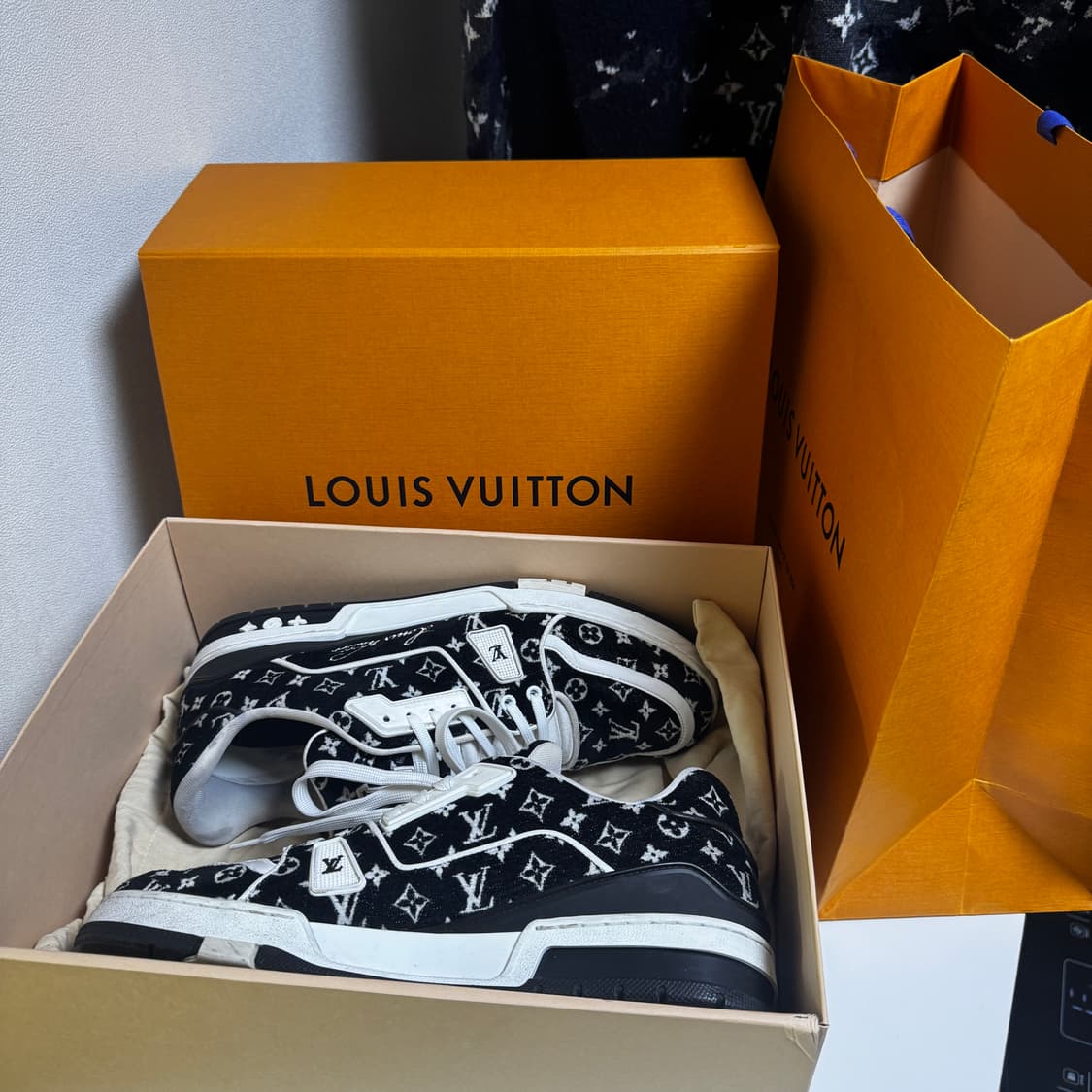 [풀구성] 루이비통 LV 트레이너 텍스타일 벨벳 모노그램 스니커즈 10 상품이미지7