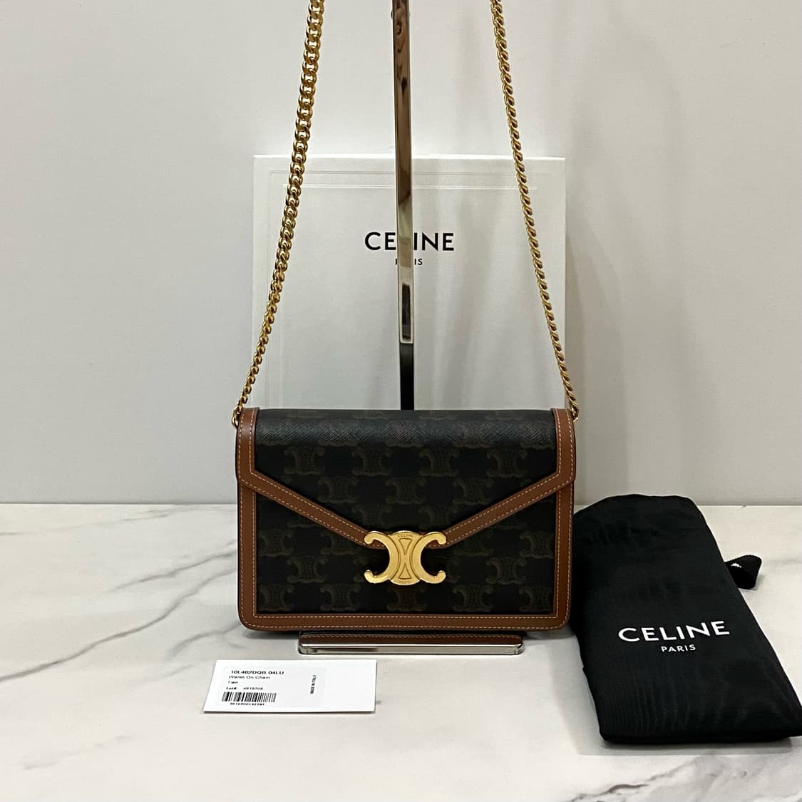 셀린느 월렛 온 체인 마고 트리옹프 캔버스 카프스킨 탄 숄더백 크로스백 상품이미지1